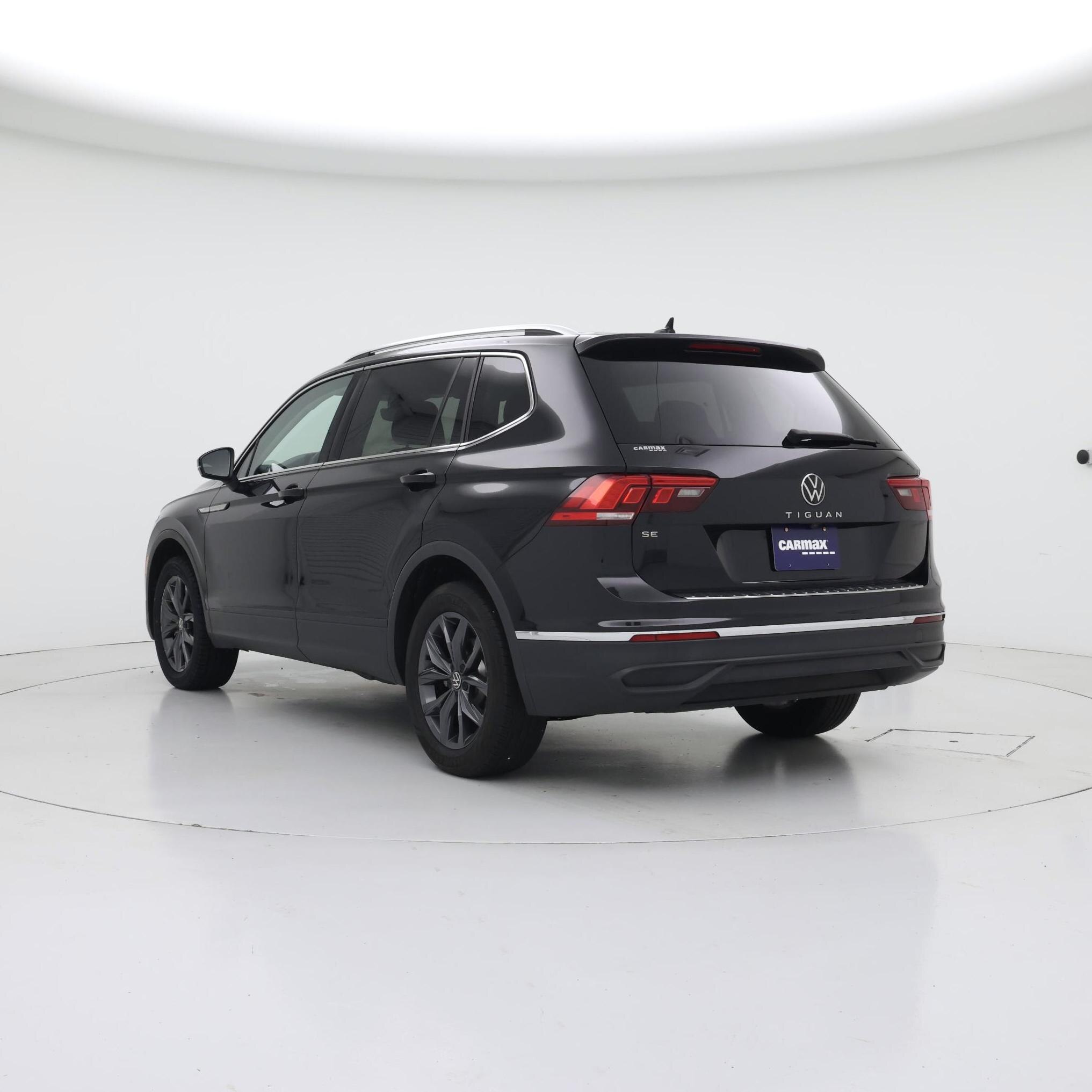 Thumbnail: 2022 Volkswagen Tiguan - 2