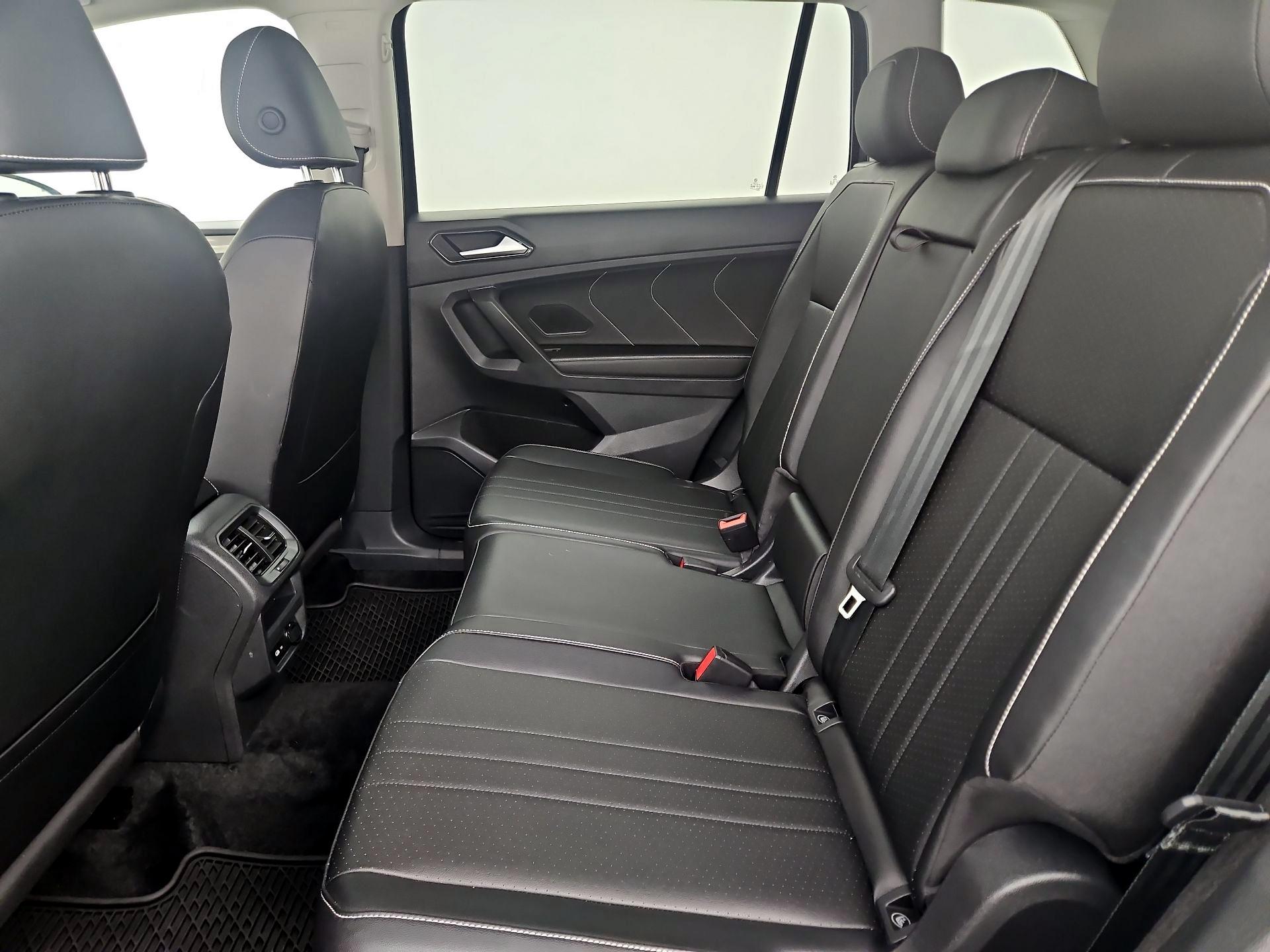 Thumbnail: 2022 Volkswagen Tiguan - 20