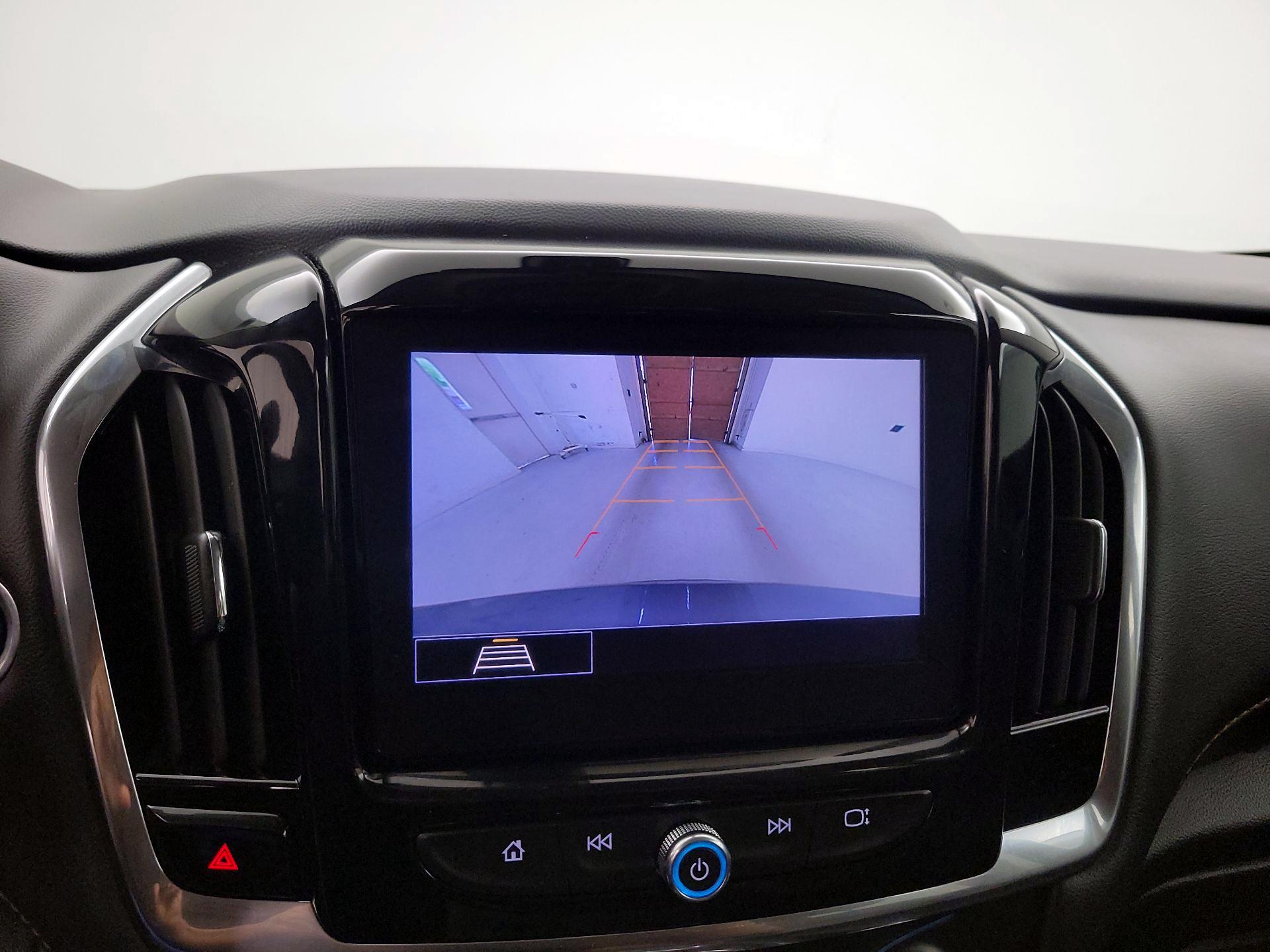 Thumbnail: 2021 Chevrolet Traverse - 14