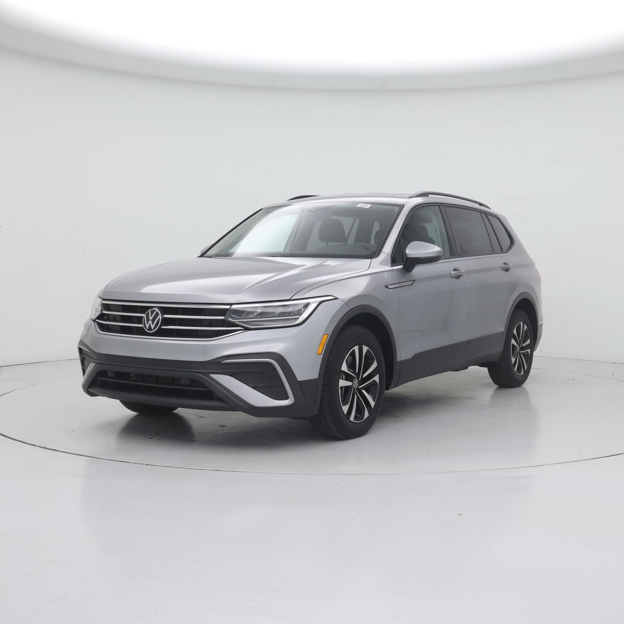 Thumbnail: 2023 Volkswagen Tiguan - 4