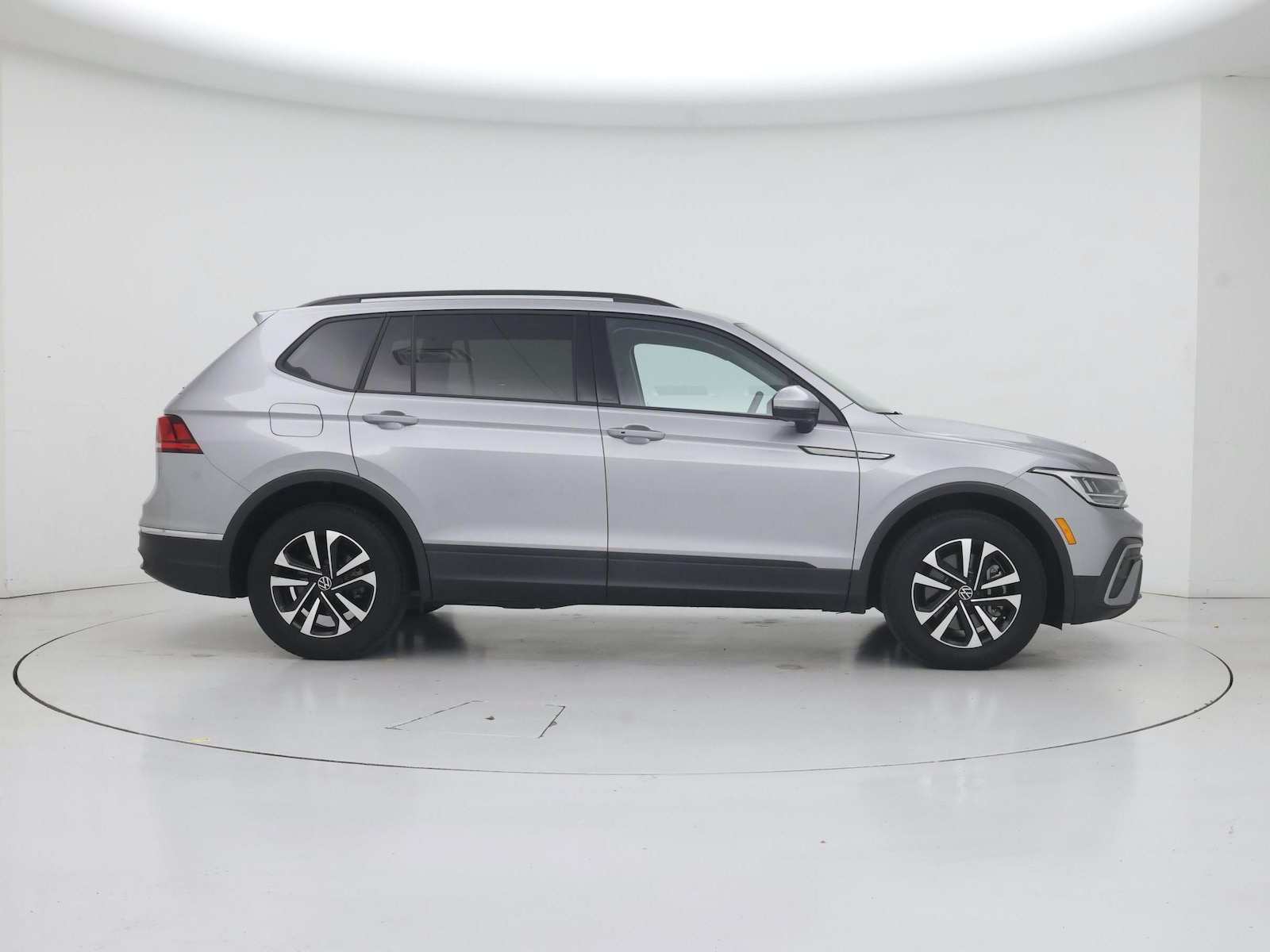 2023 Volkswagen Tiguan S - Photo 8