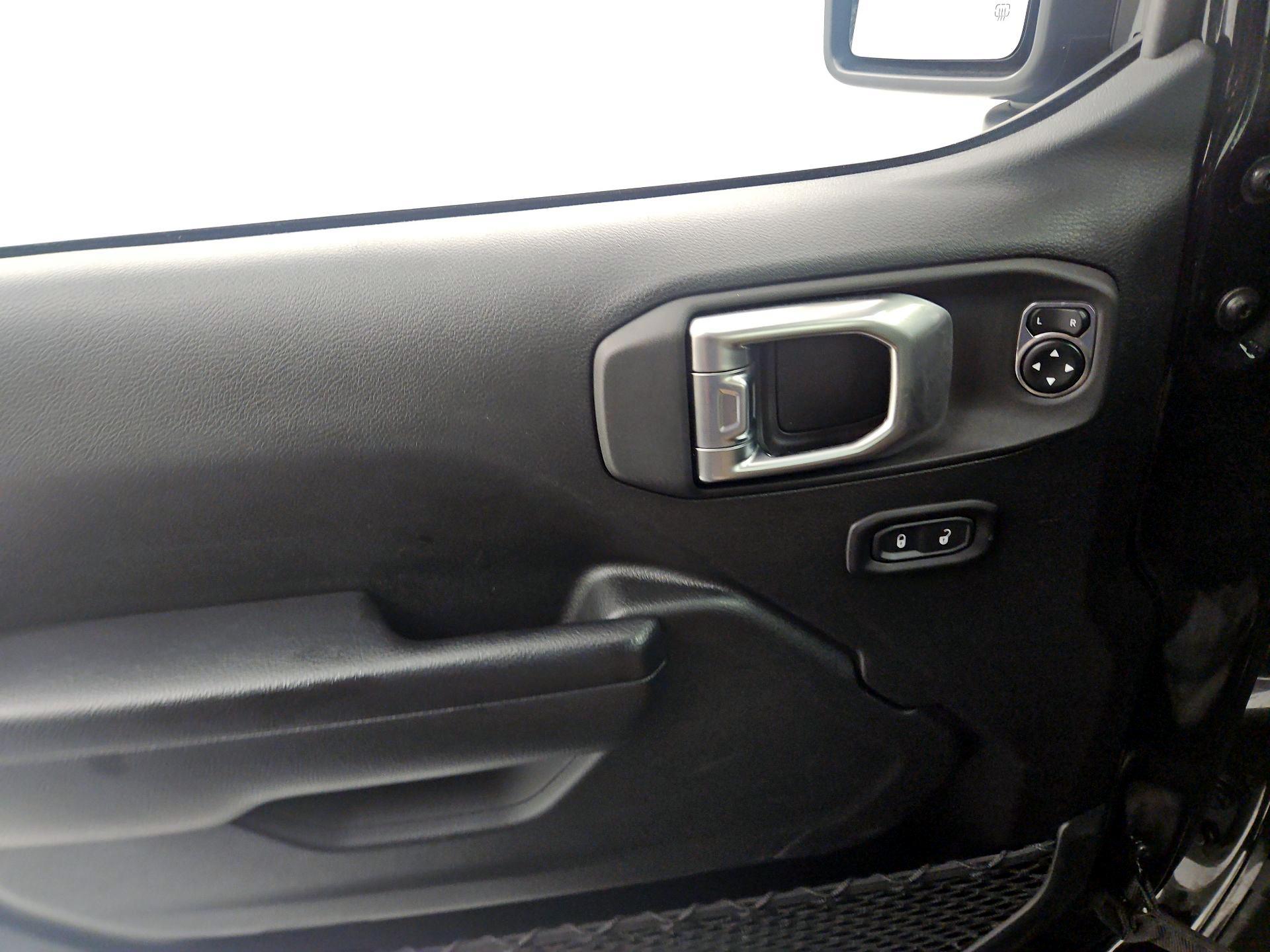 Thumbnail: 2021 Jeep Wrangler - 12