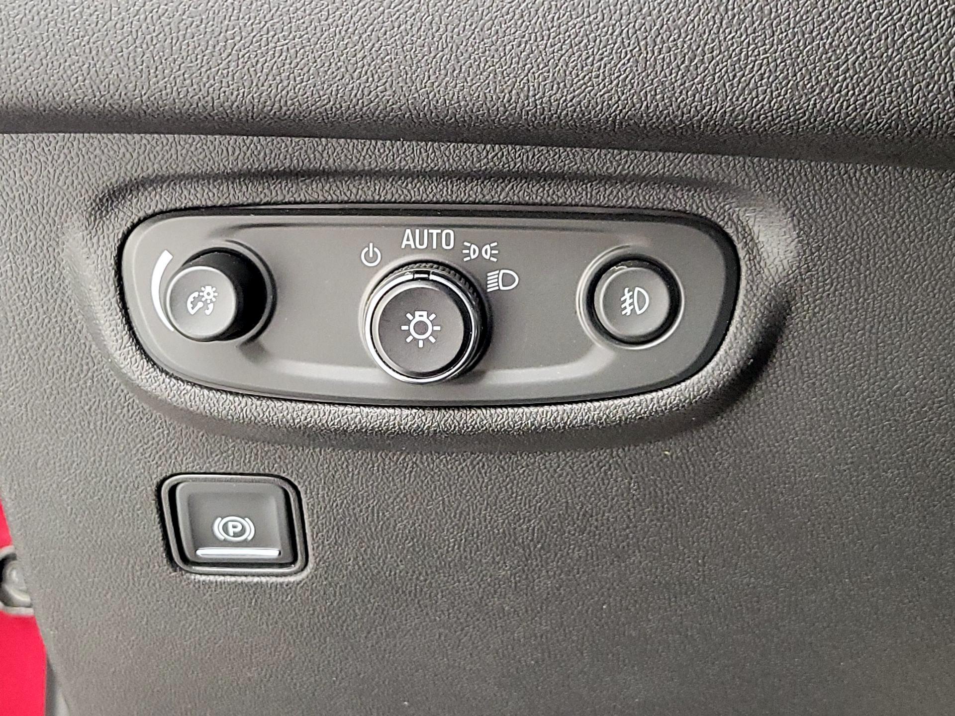 Thumbnail: 2020 GMC Terrain - 13