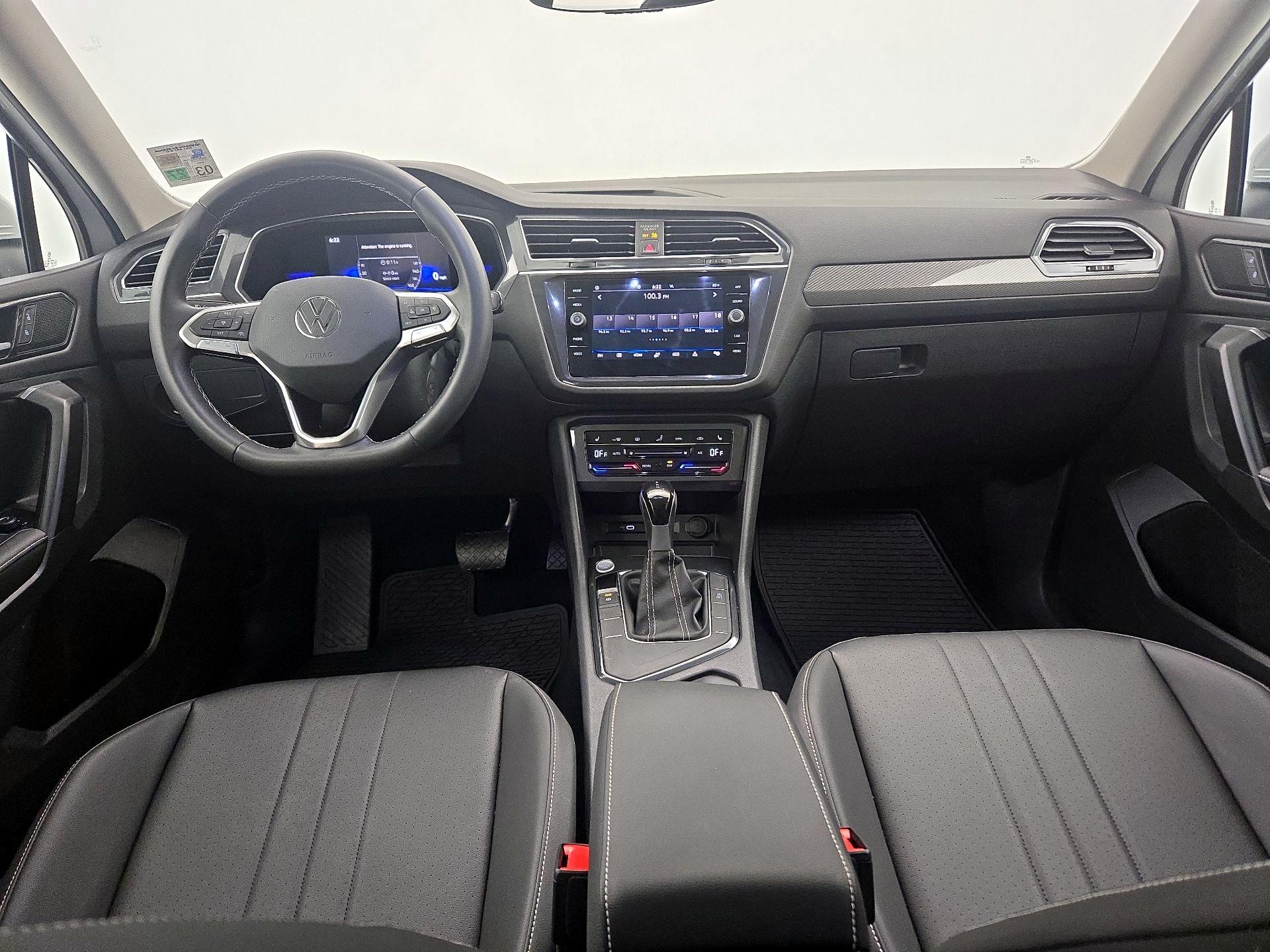 Thumbnail: 2023 Volkswagen Tiguan - 9