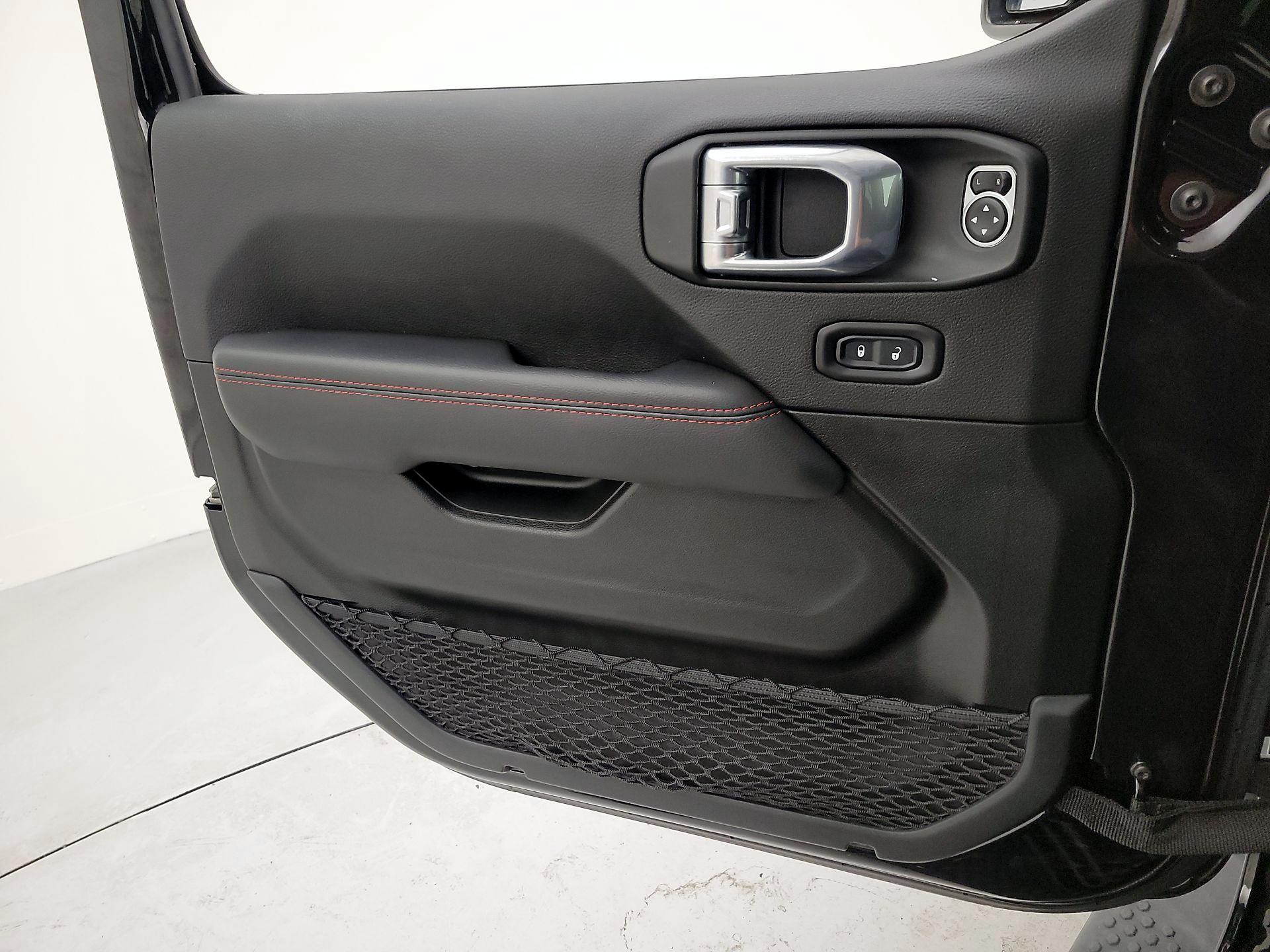 Thumbnail: 2022 Jeep Wrangler - 12
