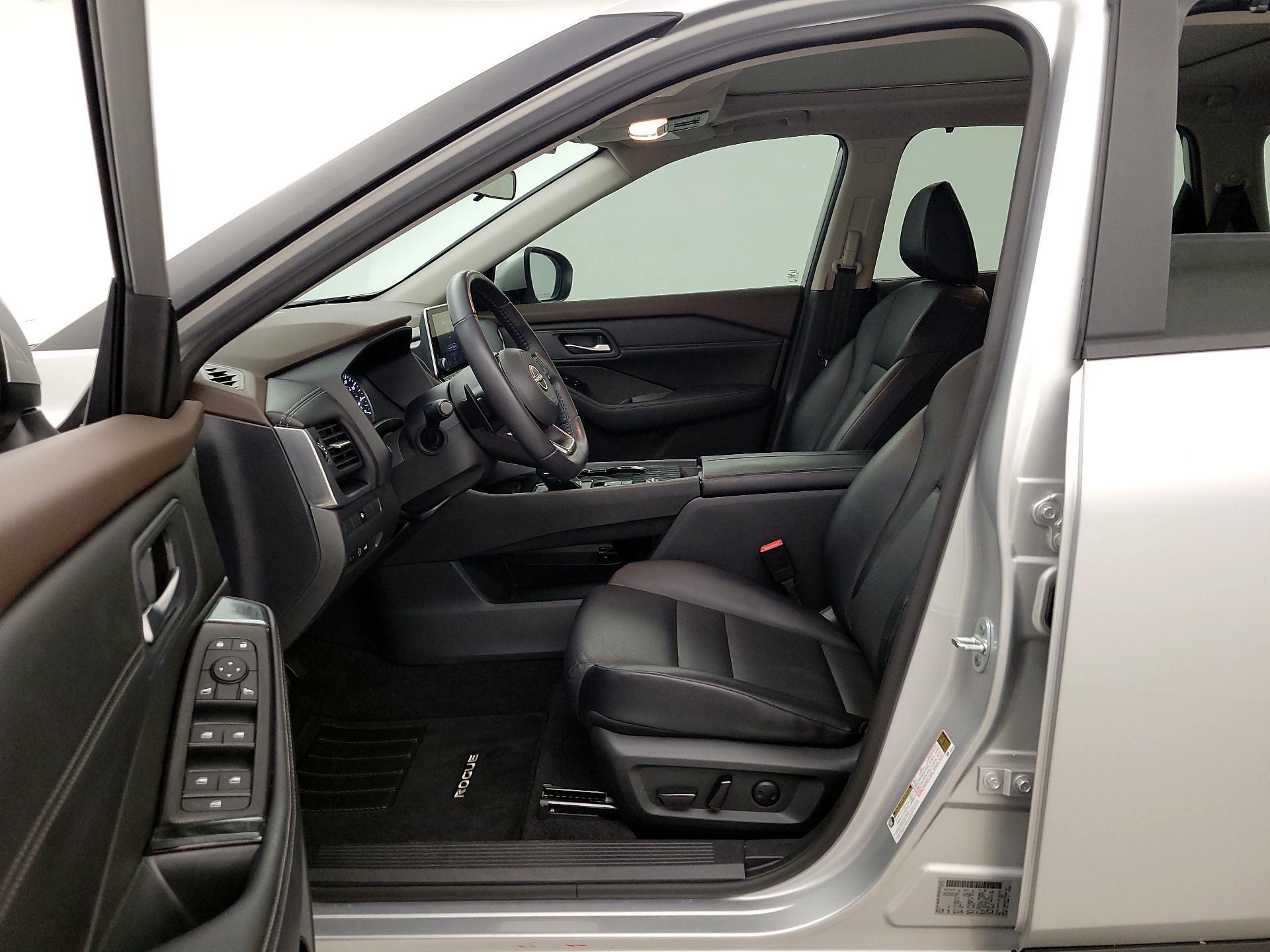 Thumbnail: 2023 Nissan Rogue - 11