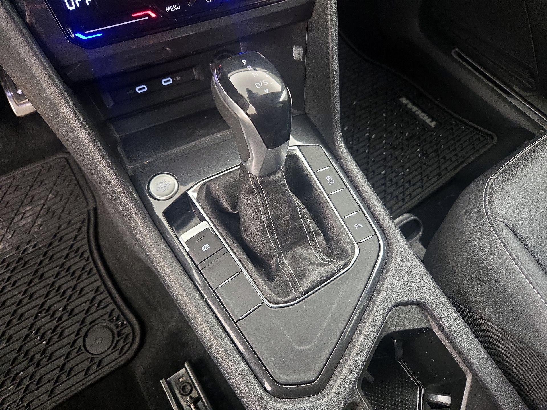 Thumbnail: 2023 Volkswagen Tiguan - 17