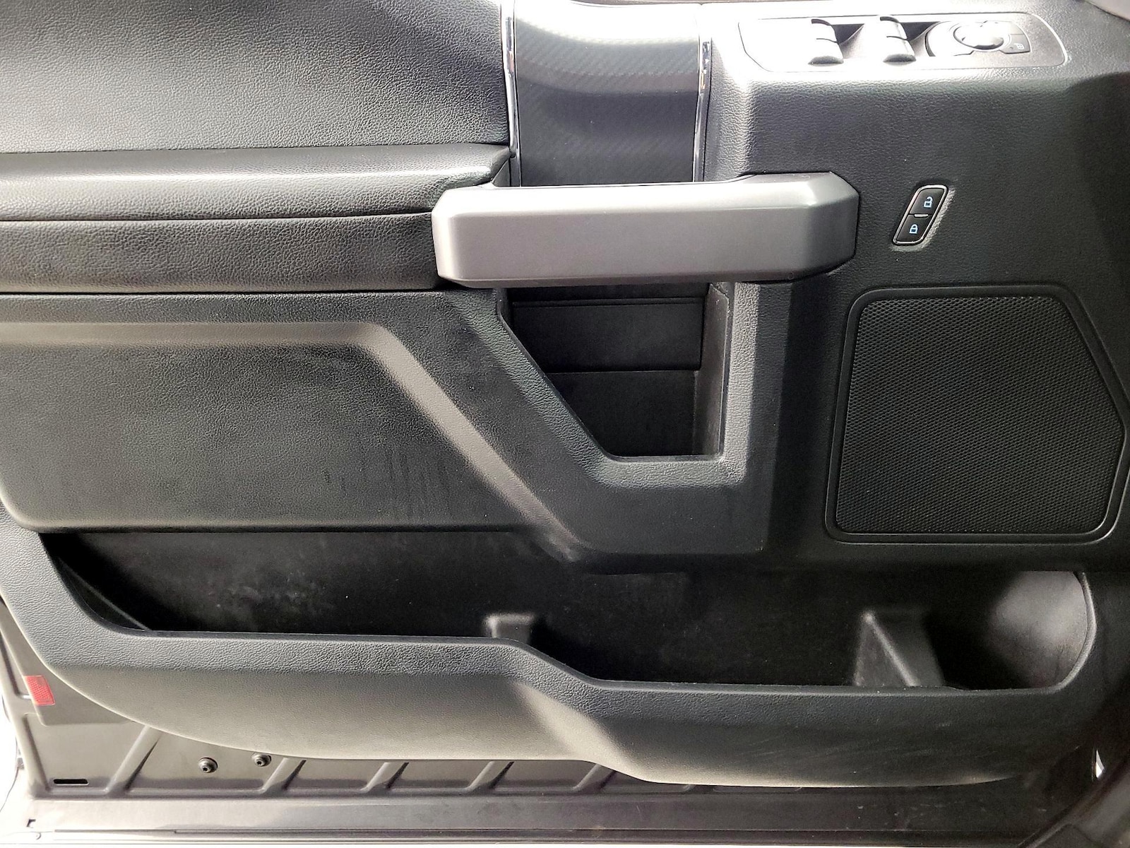 2020 Ford F-150 XLT - Photo 13