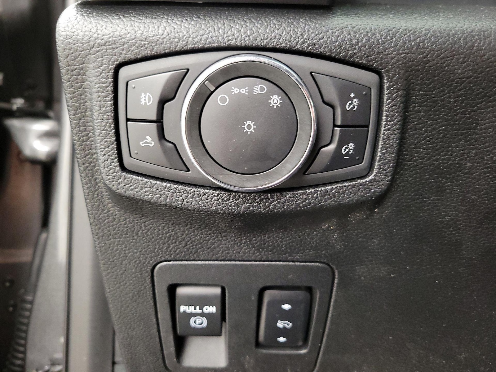 2020 Ford F-150 XLT - Photo 14