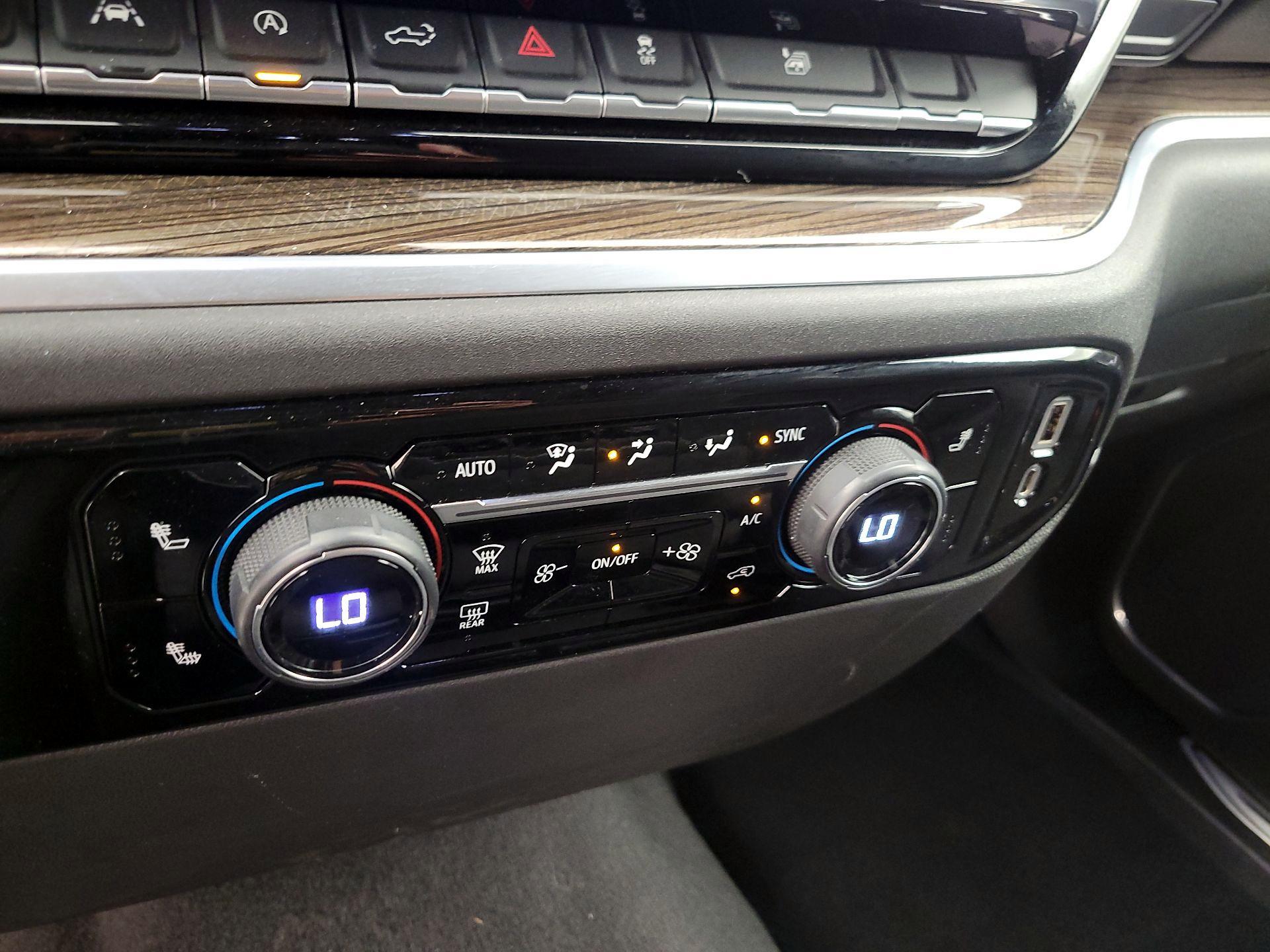 Thumbnail: 2022 Chevrolet Silverado 1500 - 14