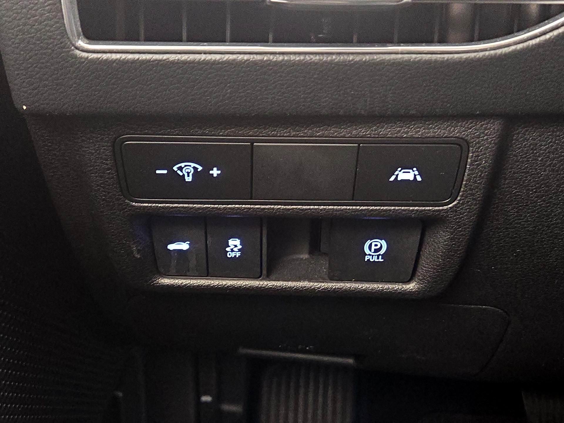 Thumbnail: 2023 Hyundai Sonata - 13