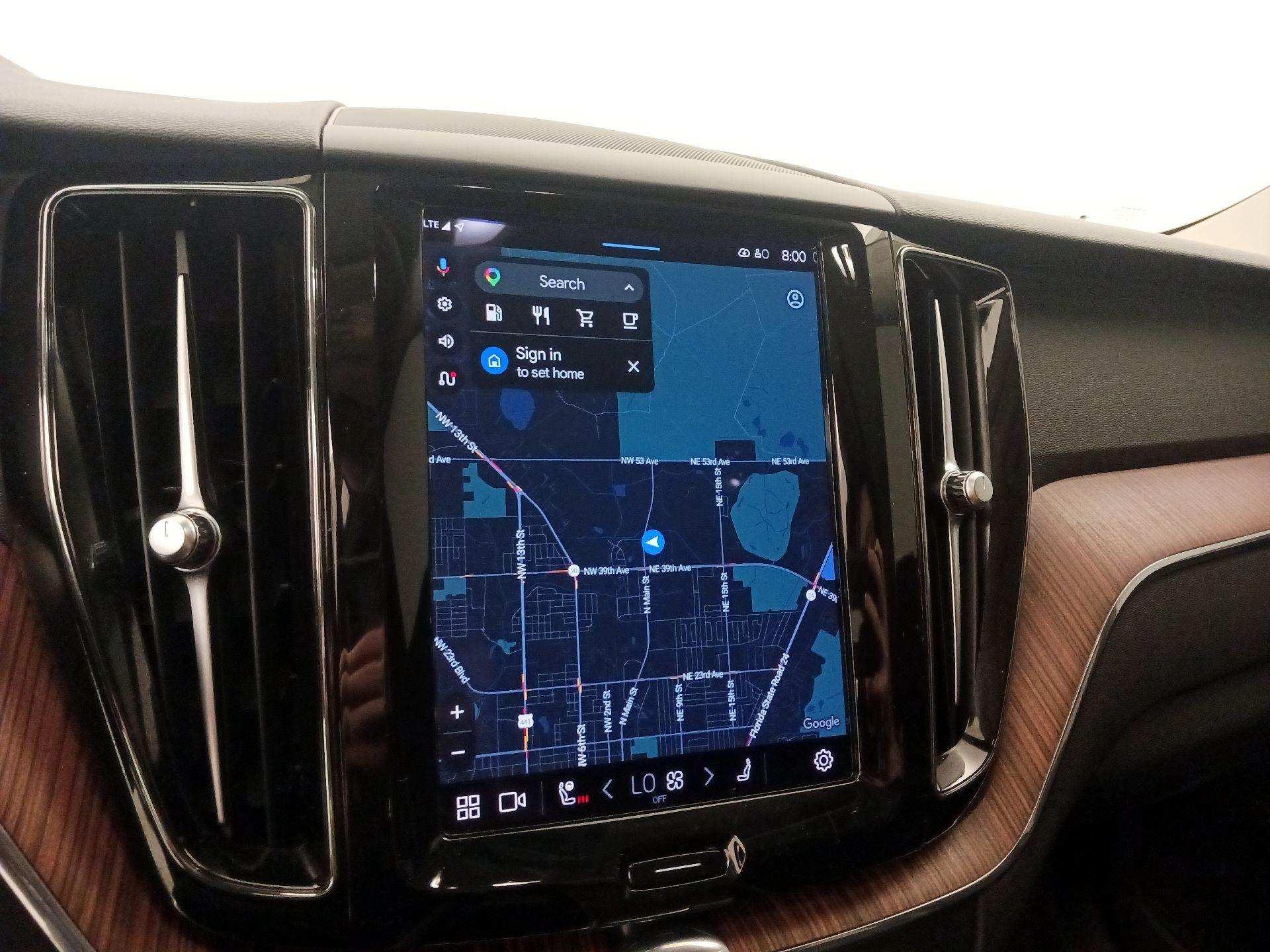 Thumbnail: 2023 Volvo XC60 - 14