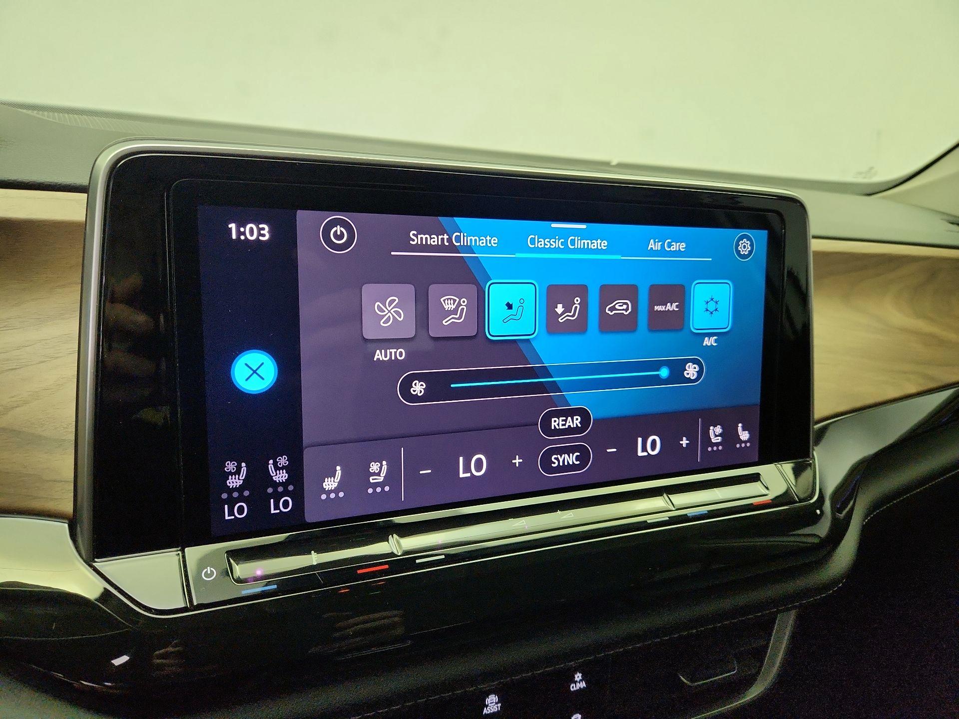 Thumbnail: 2025 Volkswagen Atlas - 16