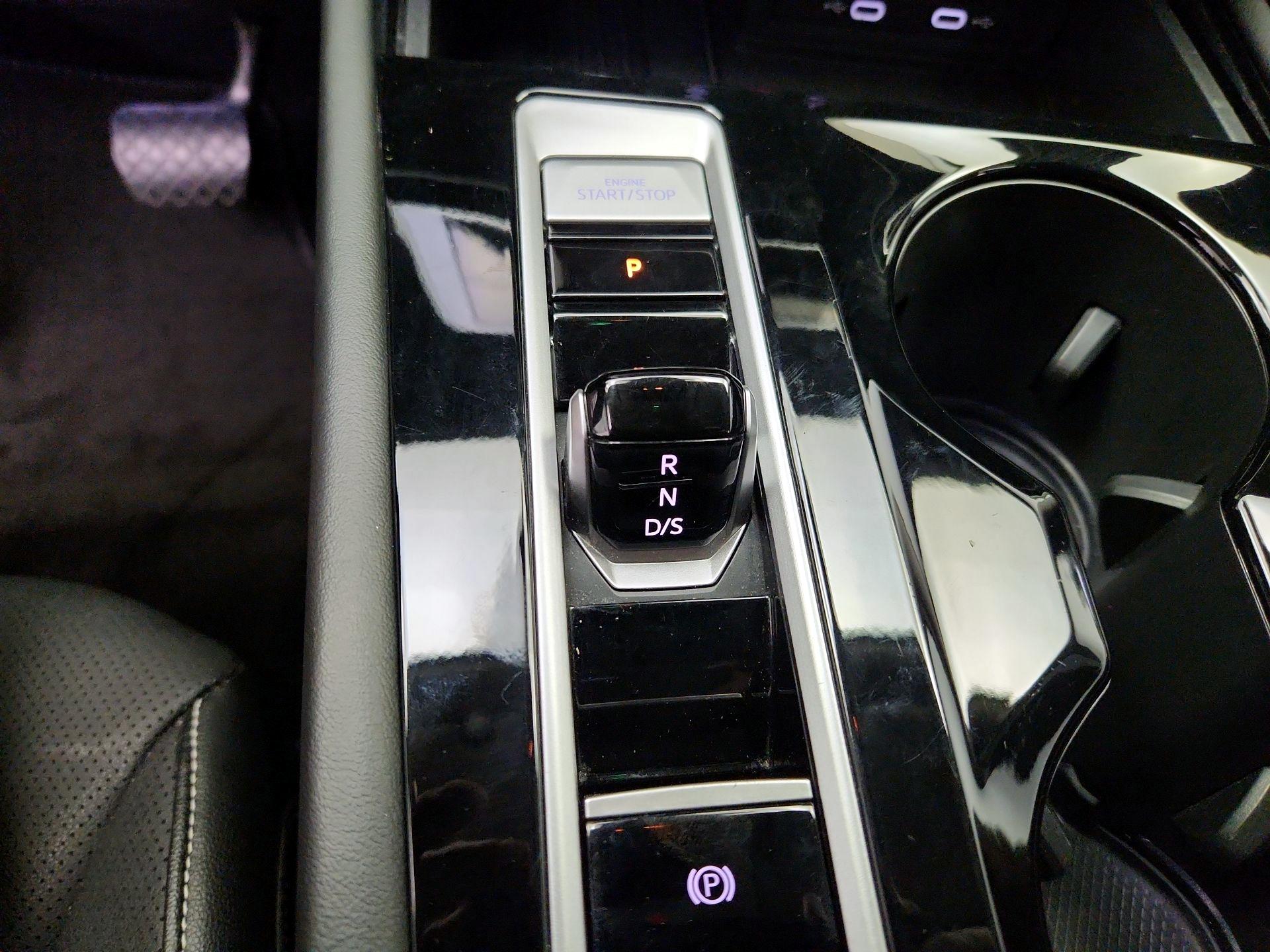 Thumbnail: 2025 Volkswagen Atlas - 17