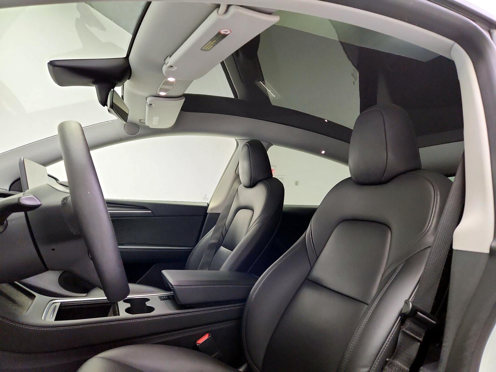 Thumbnail: 2023 Tesla Model Y - 20
