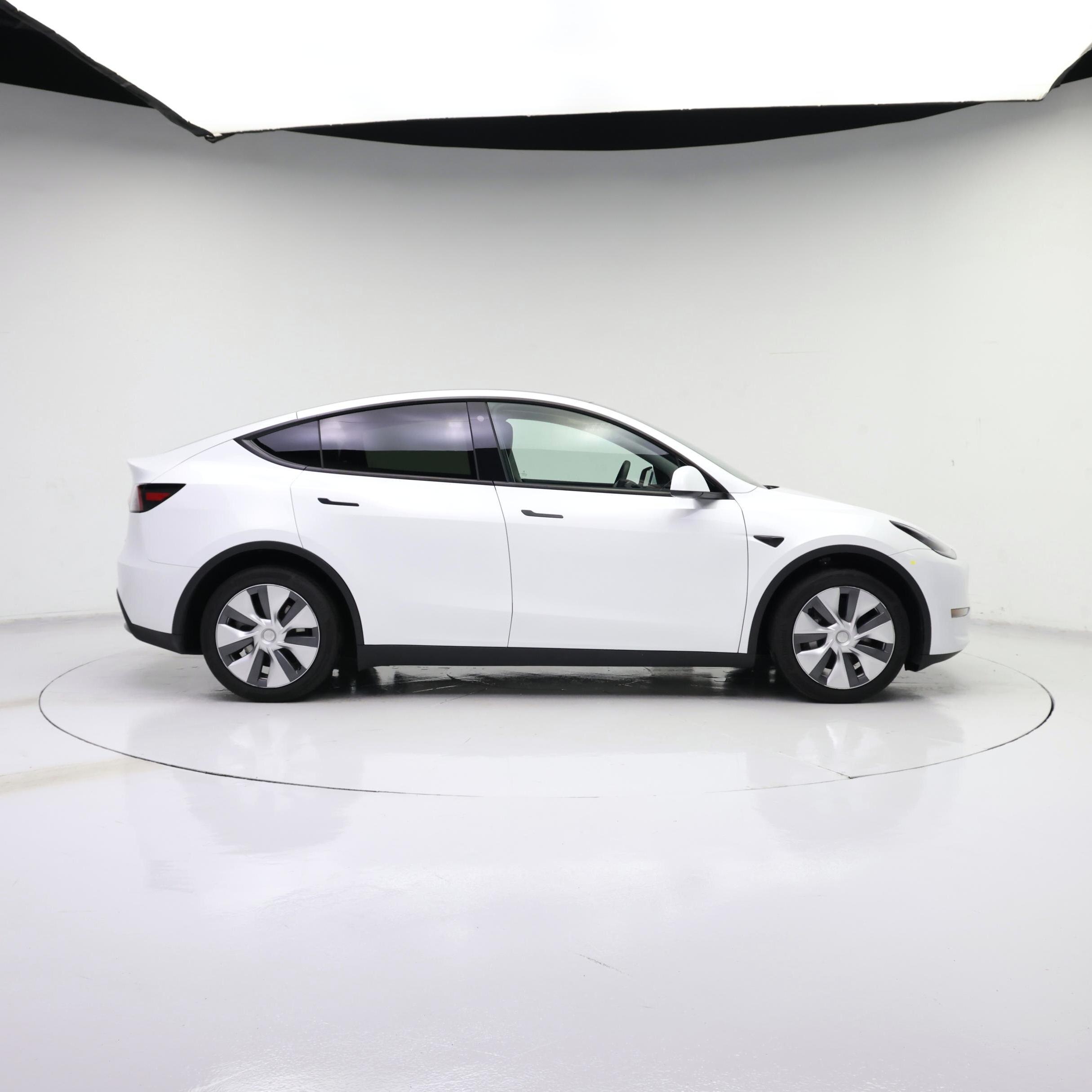 Thumbnail: 2023 Tesla Model Y - 7