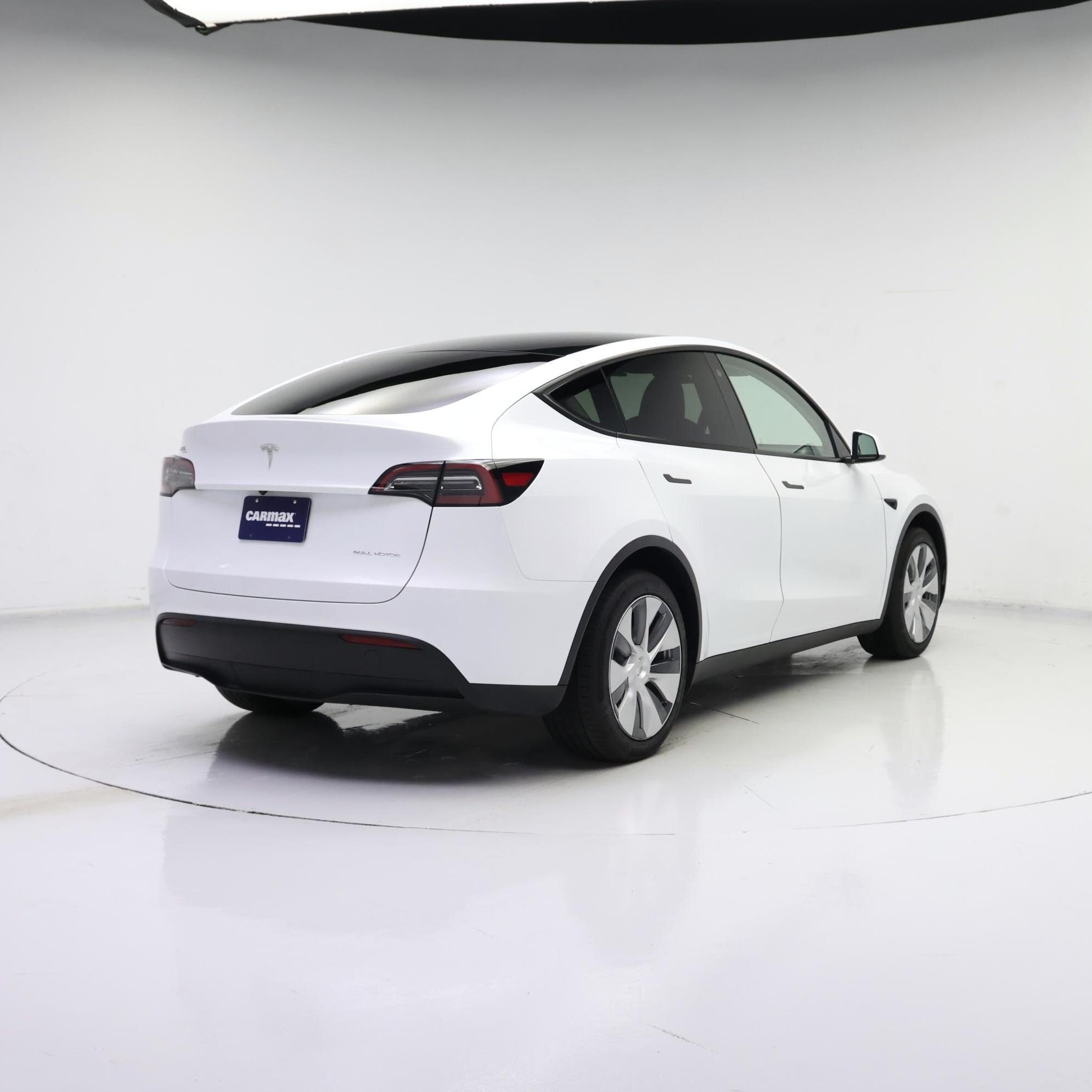 Thumbnail: 2023 Tesla Model Y - 8