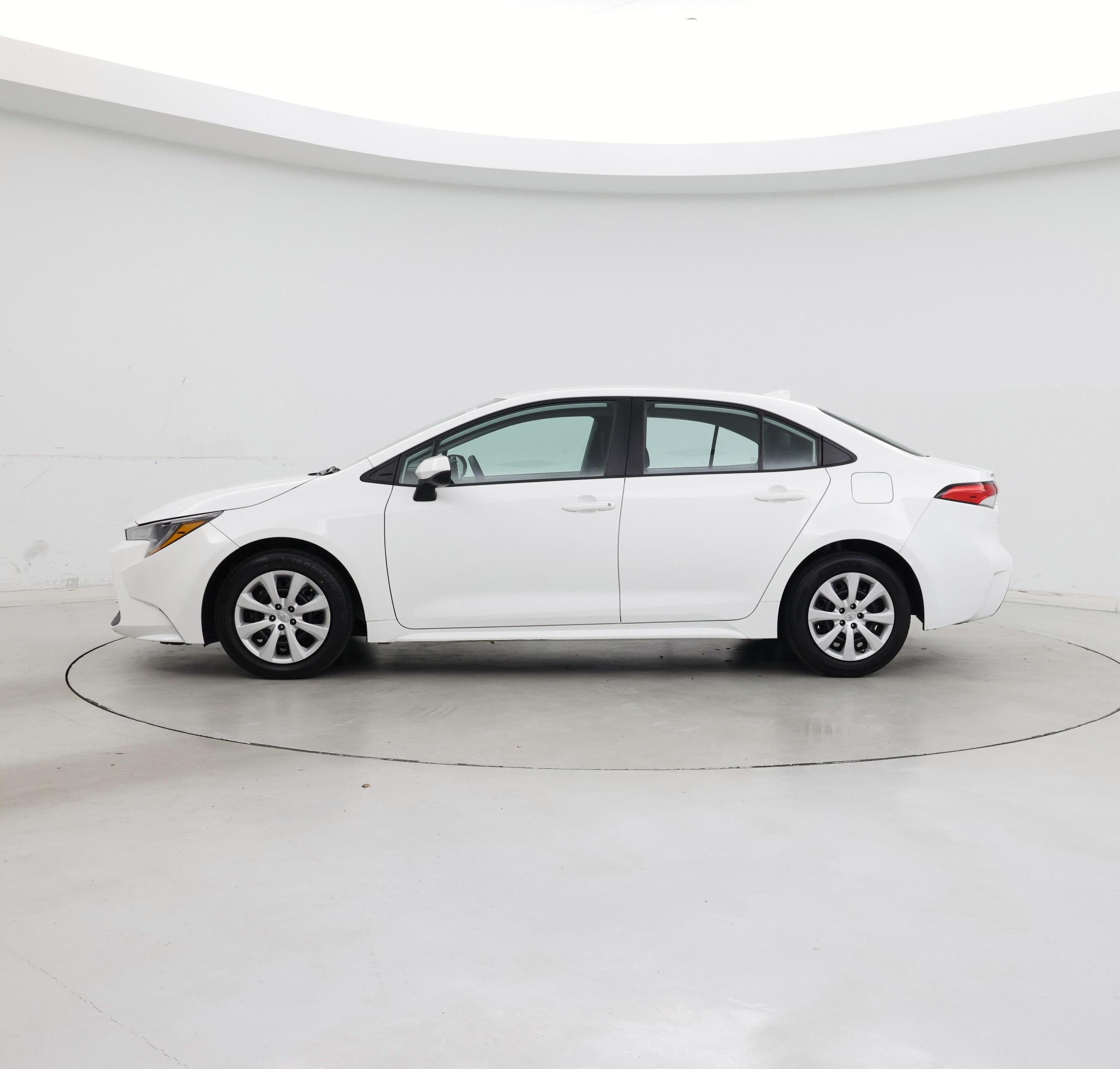 Thumbnail: 2022 Toyota Corolla - 3