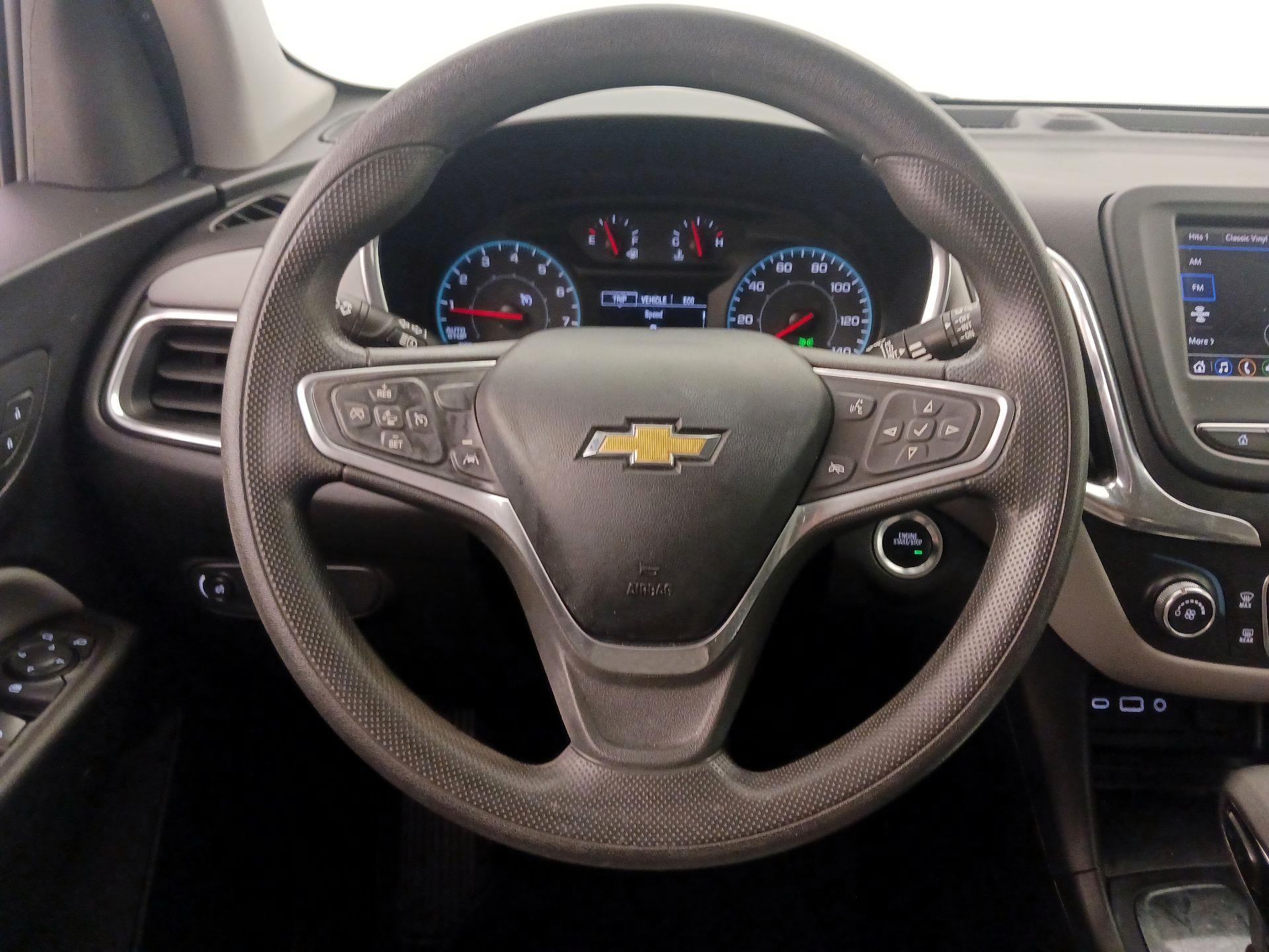 Thumbnail: 2022 Chevrolet Equinox - 10