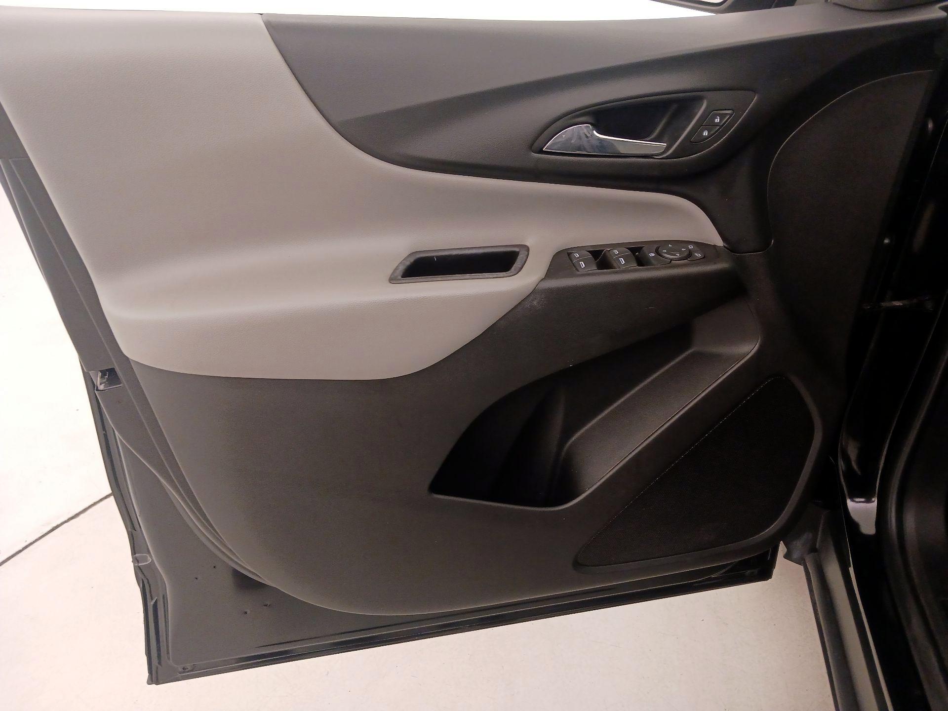 Thumbnail: 2022 Chevrolet Equinox - 12