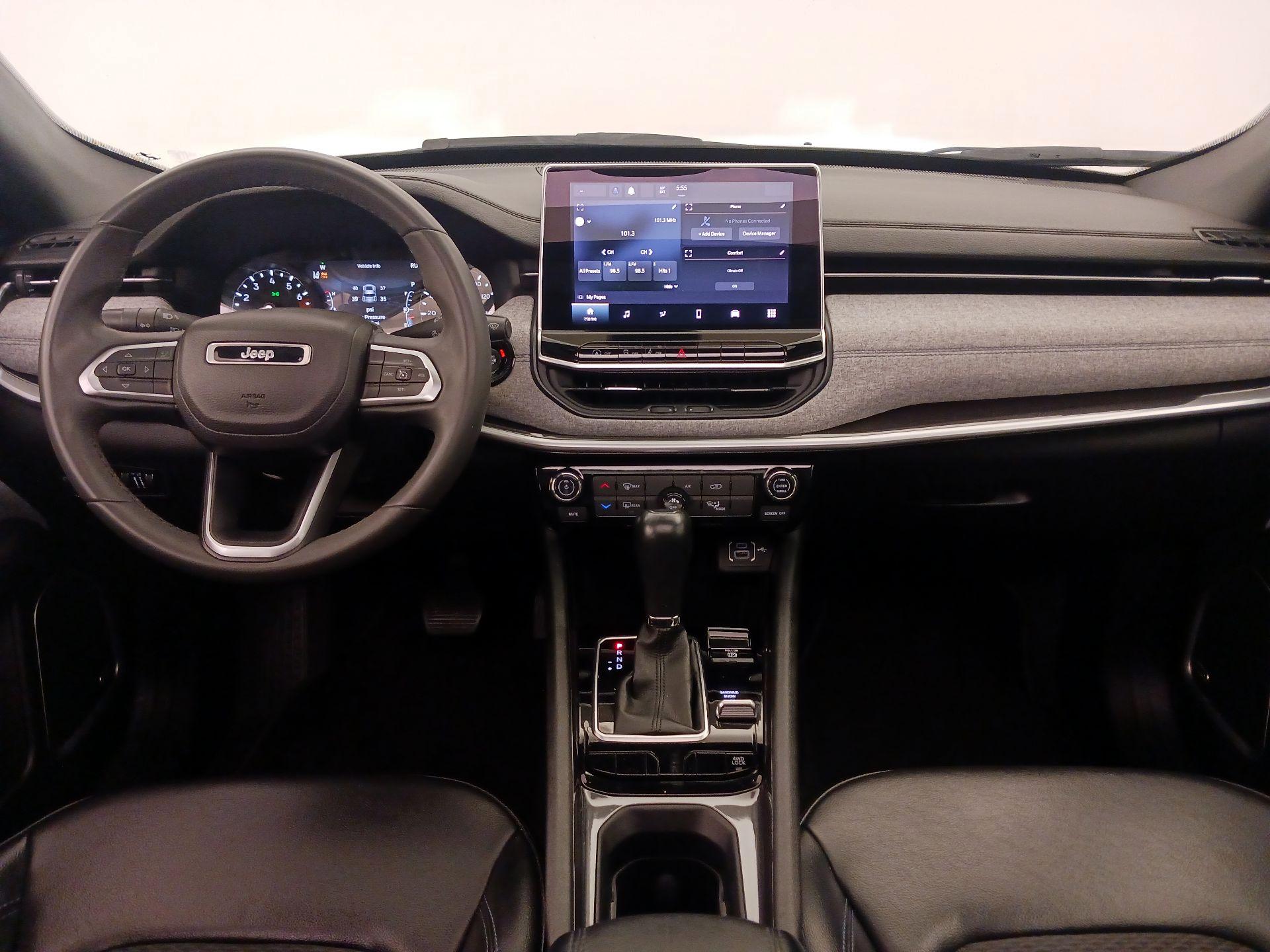 Thumbnail: 2023 Jeep Compass - 9