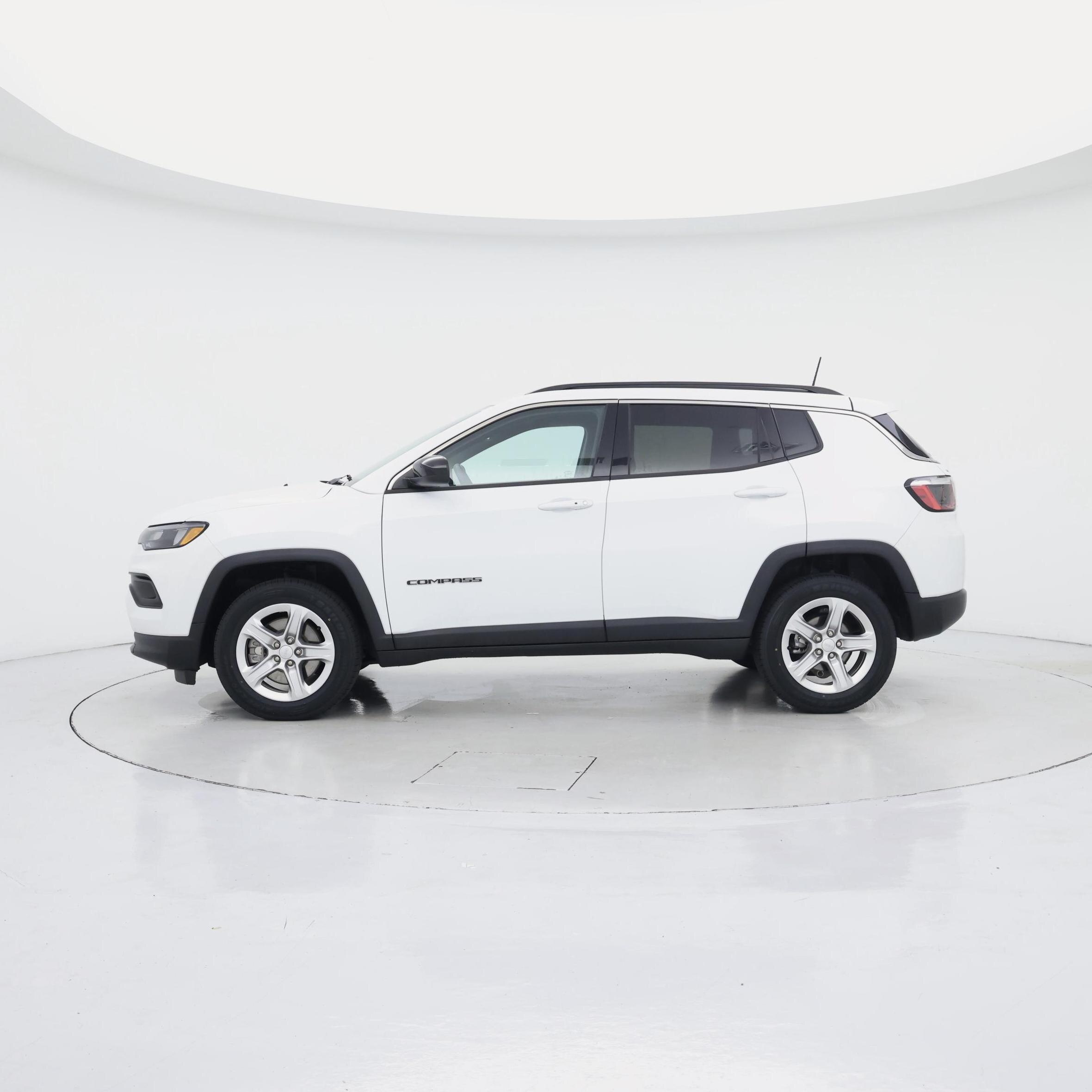 Thumbnail: 2023 Jeep Compass - 3