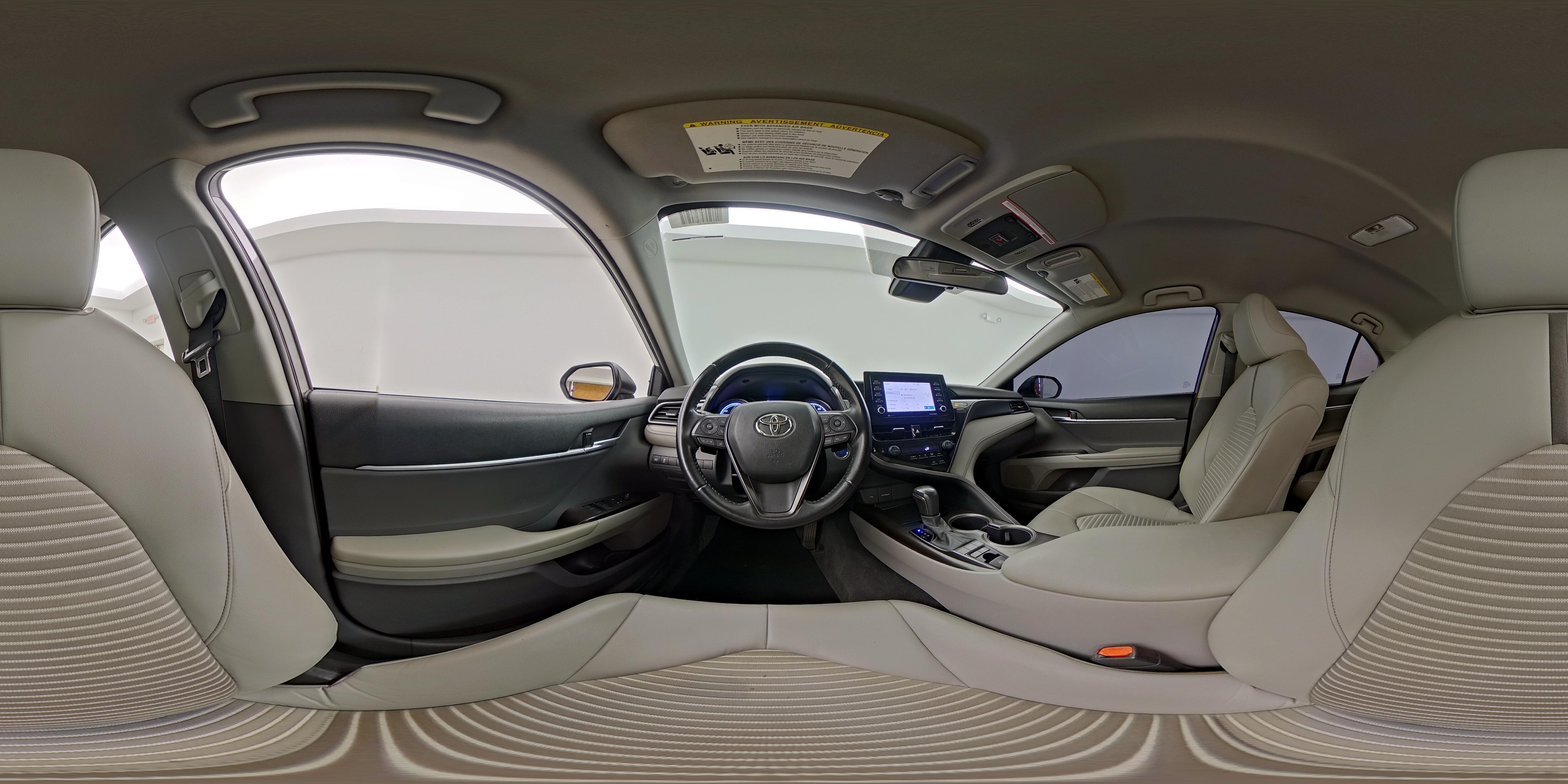 2022 Toyota Camry SE - Photo 26