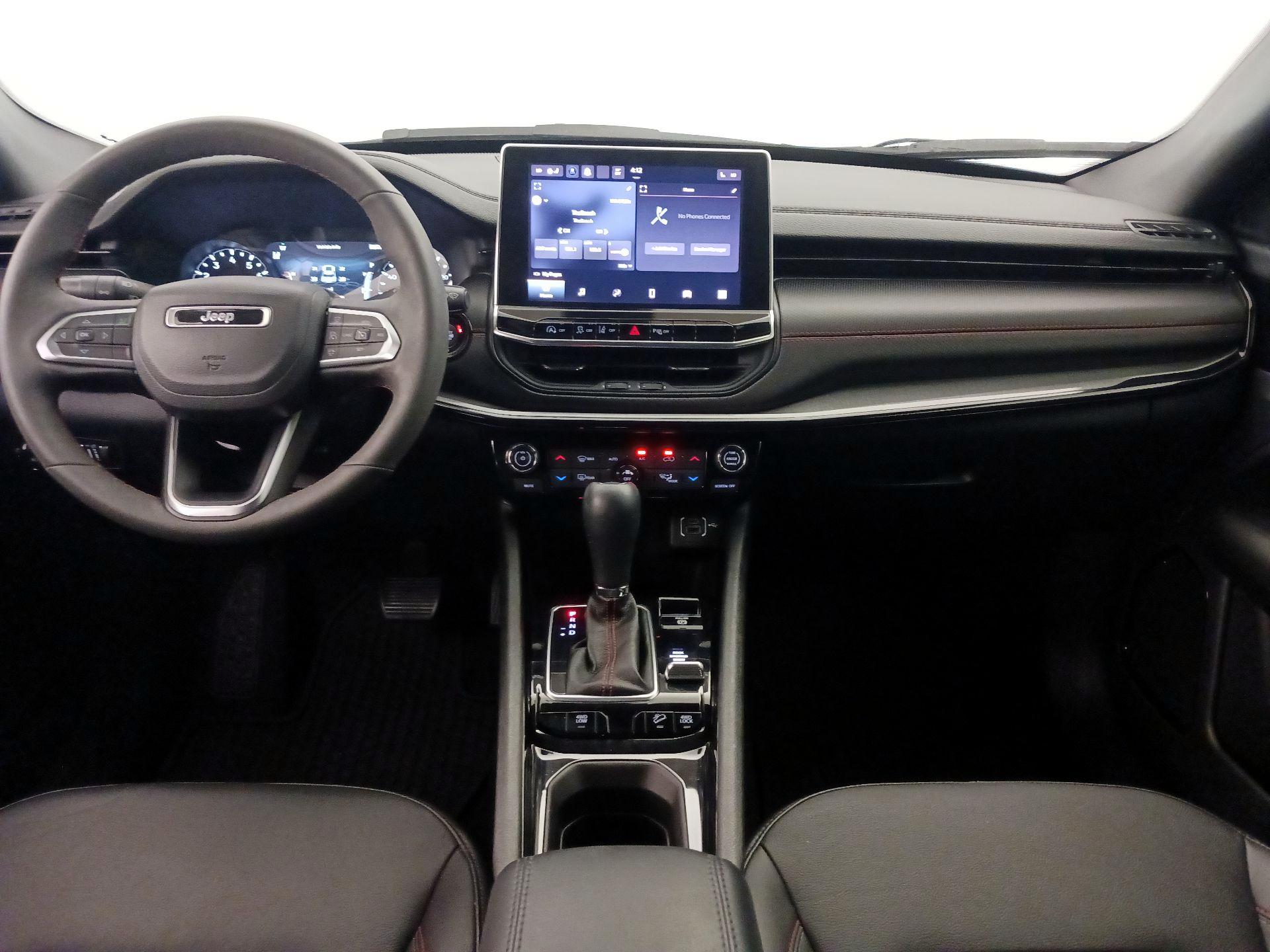 Thumbnail: 2023 Jeep Compass - 9