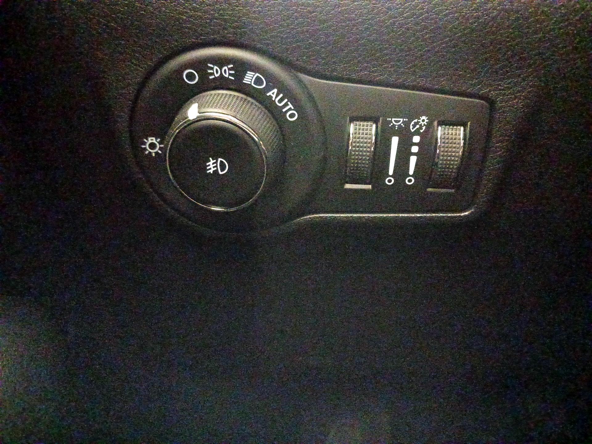 Thumbnail: 2023 Jeep Compass - 13