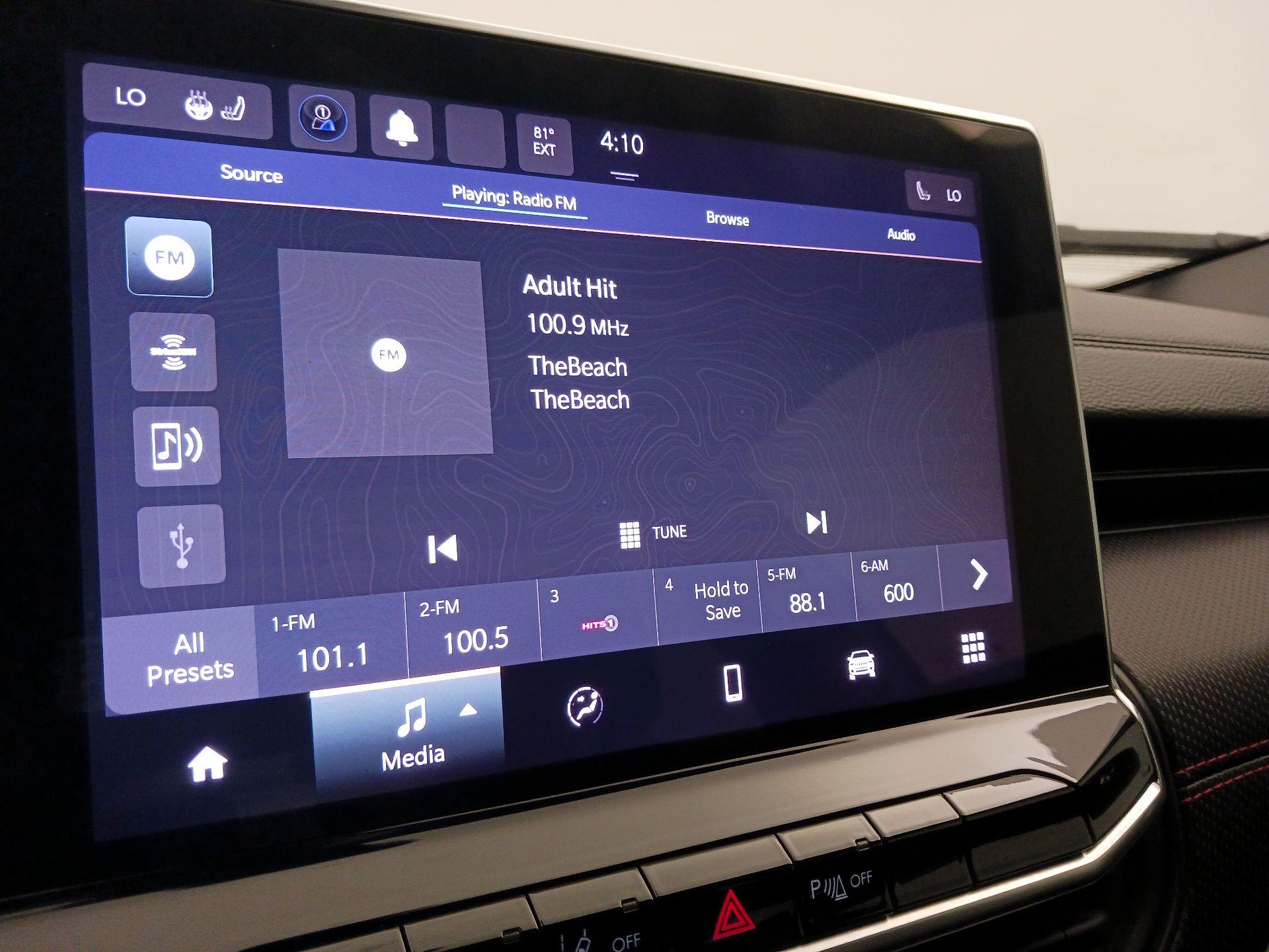 Thumbnail: 2023 Jeep Compass - 15