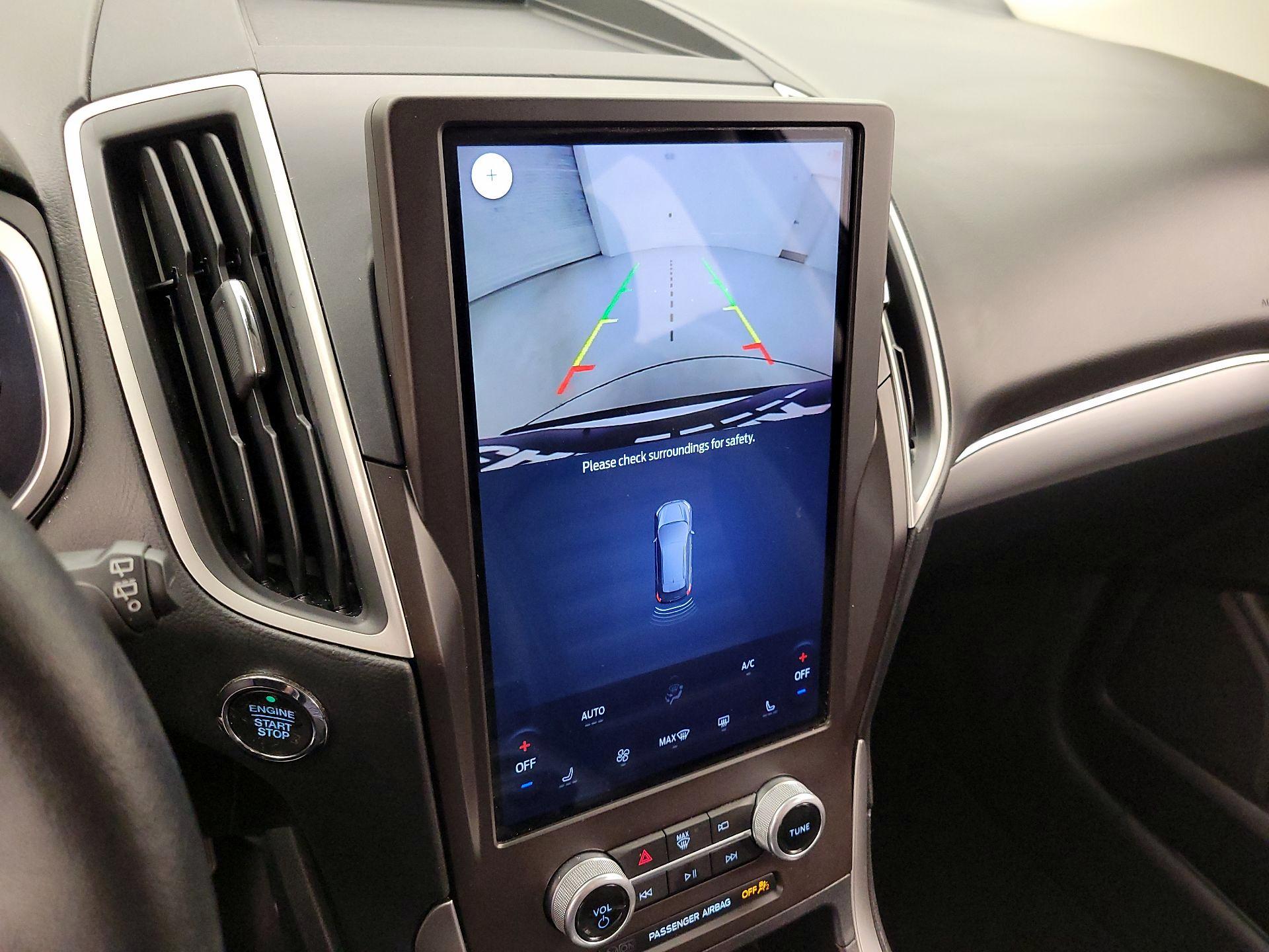 Thumbnail: 2021 Ford Edge - 14