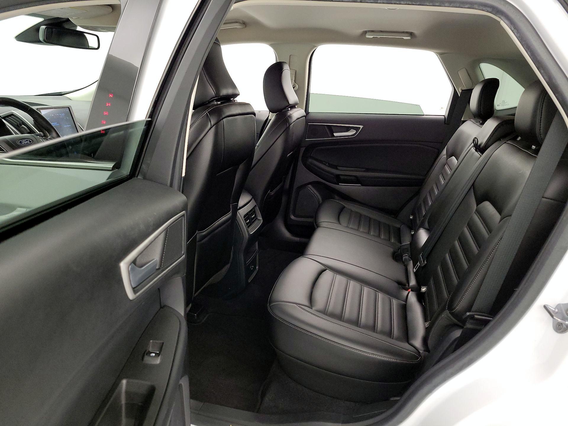 Thumbnail: 2021 Ford Edge - 19