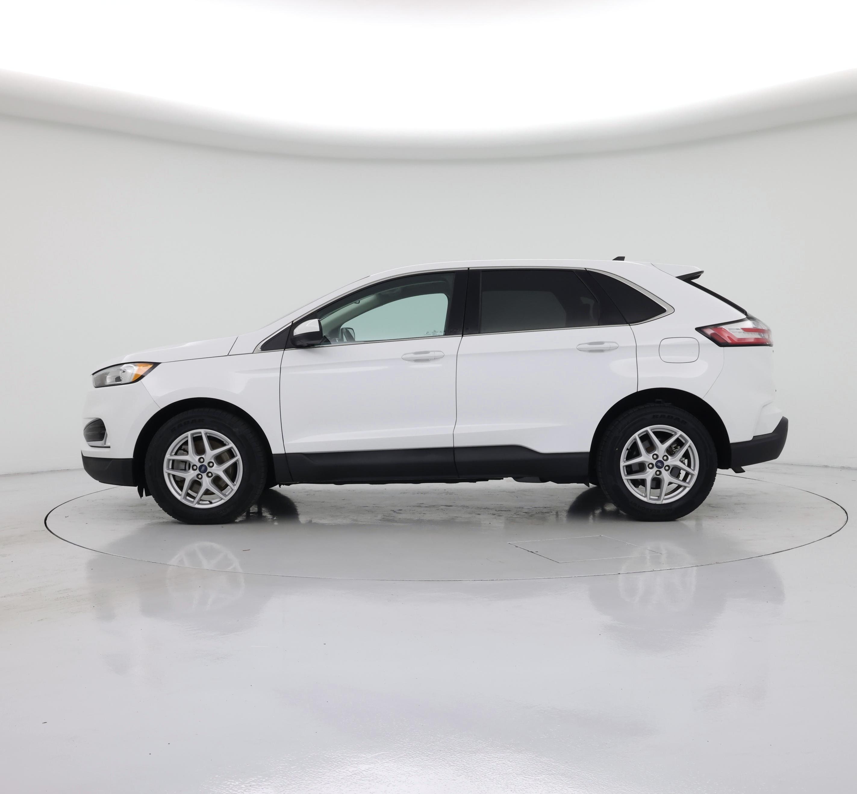 Thumbnail: 2021 Ford Edge - 3