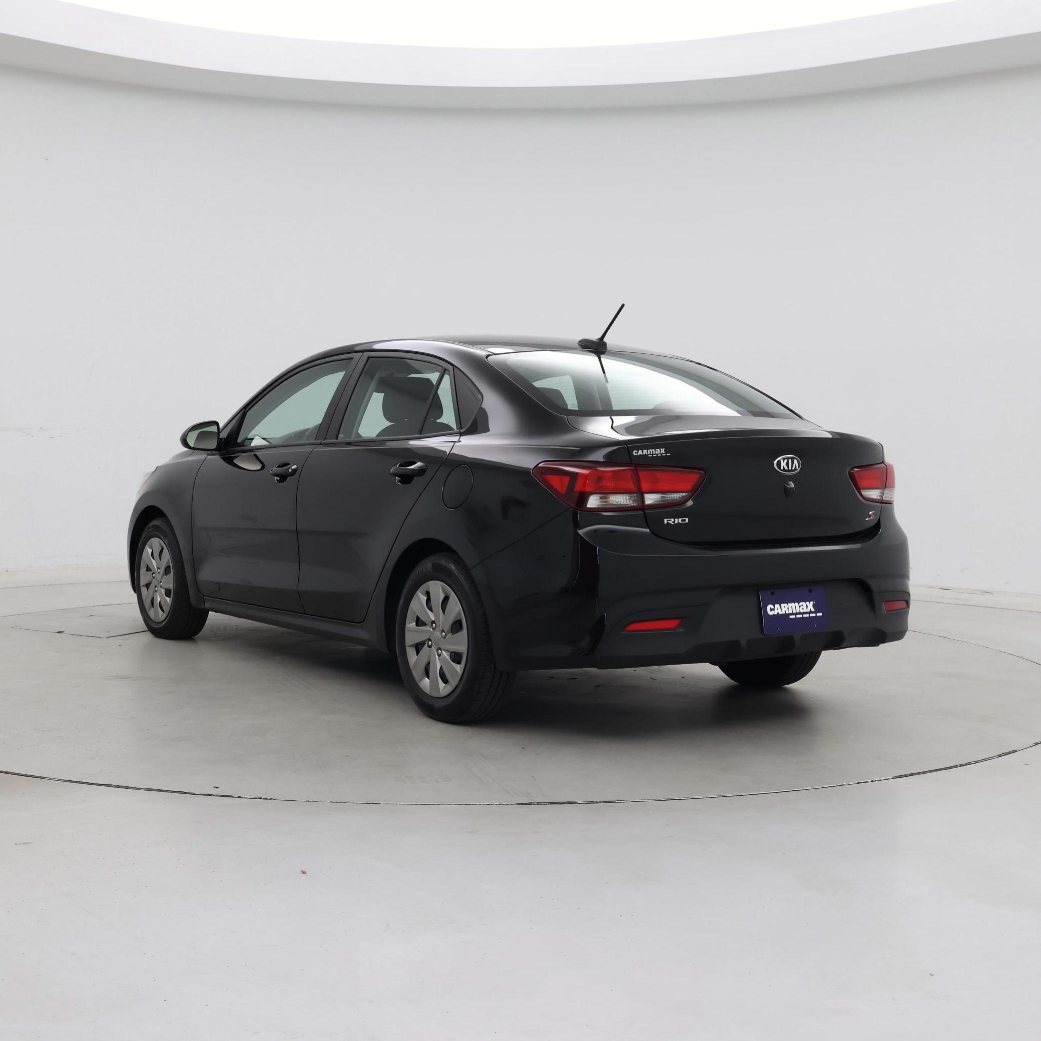 Thumbnail: 2020 Kia Rio - 2