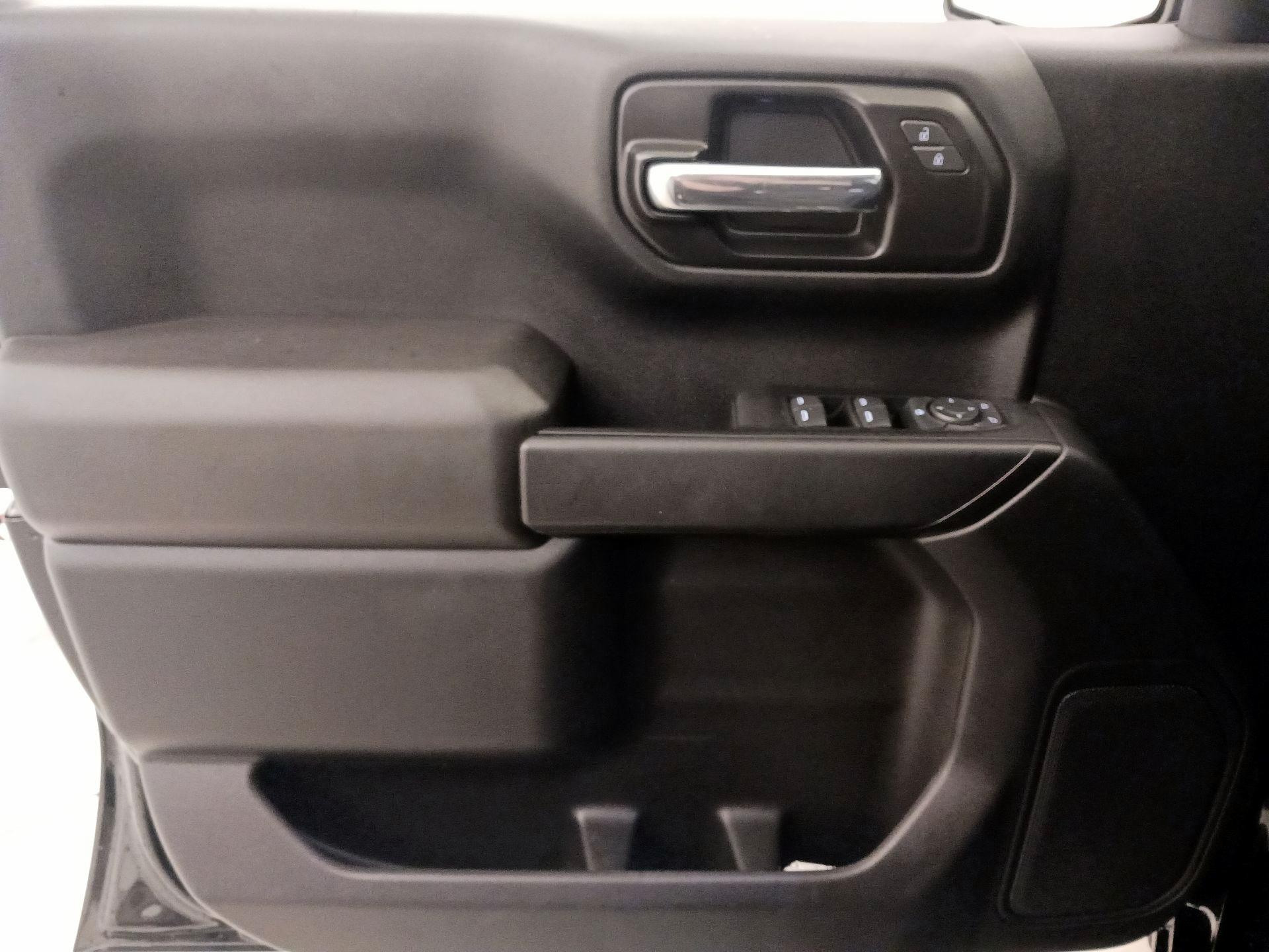 Thumbnail: 2022 Chevrolet Silverado 1500 - 12