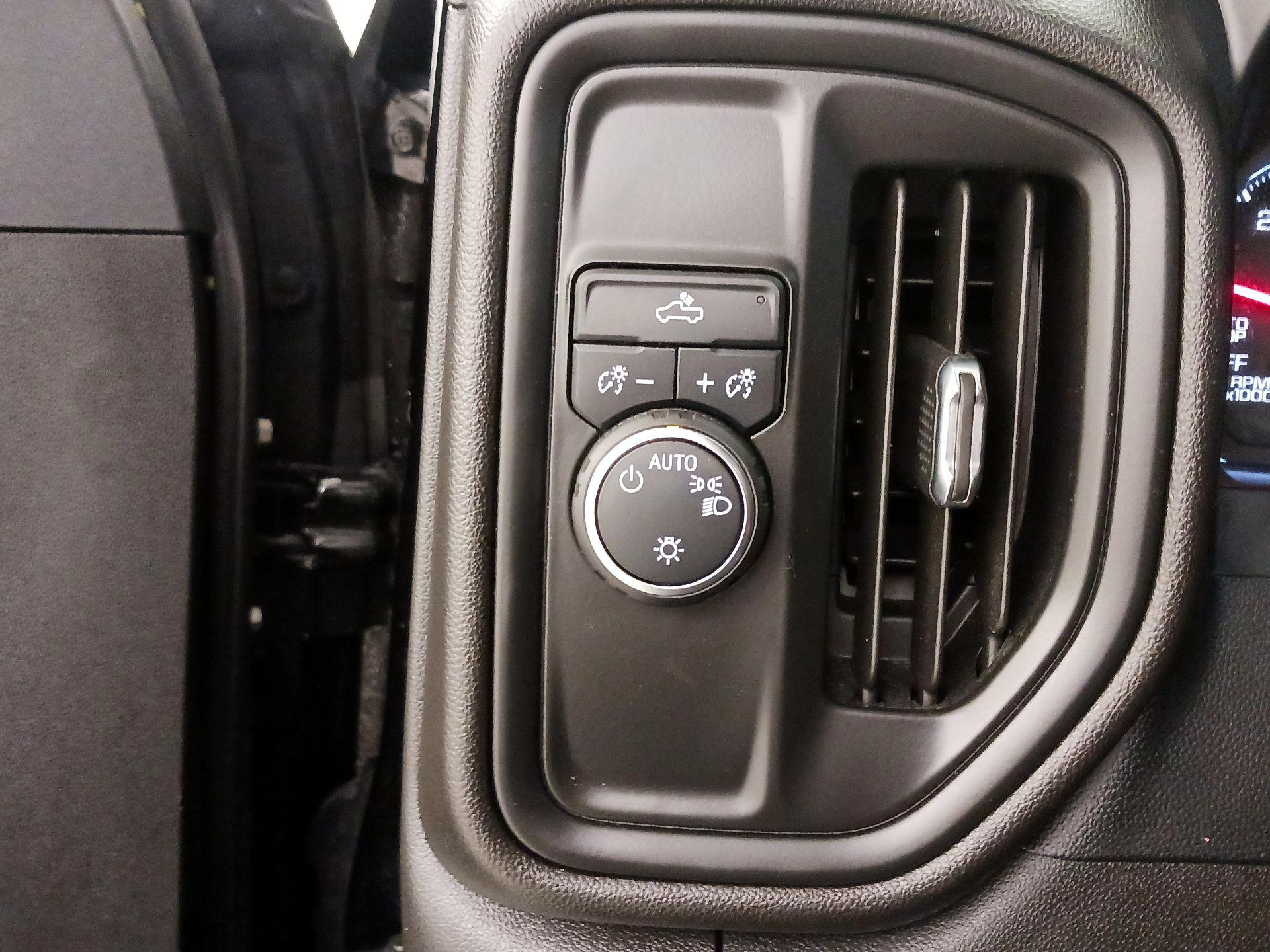 Thumbnail: 2022 Chevrolet Silverado 1500 - 13