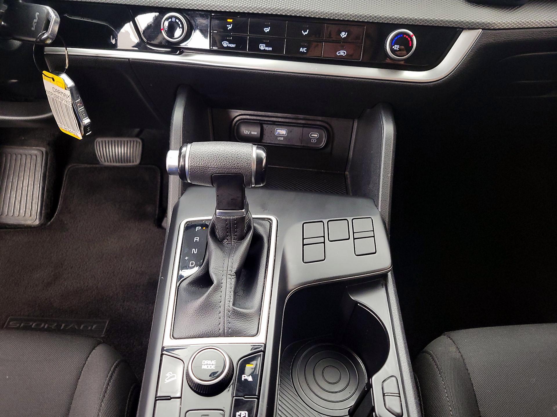 Thumbnail: 2023 Kia Sportage - 17