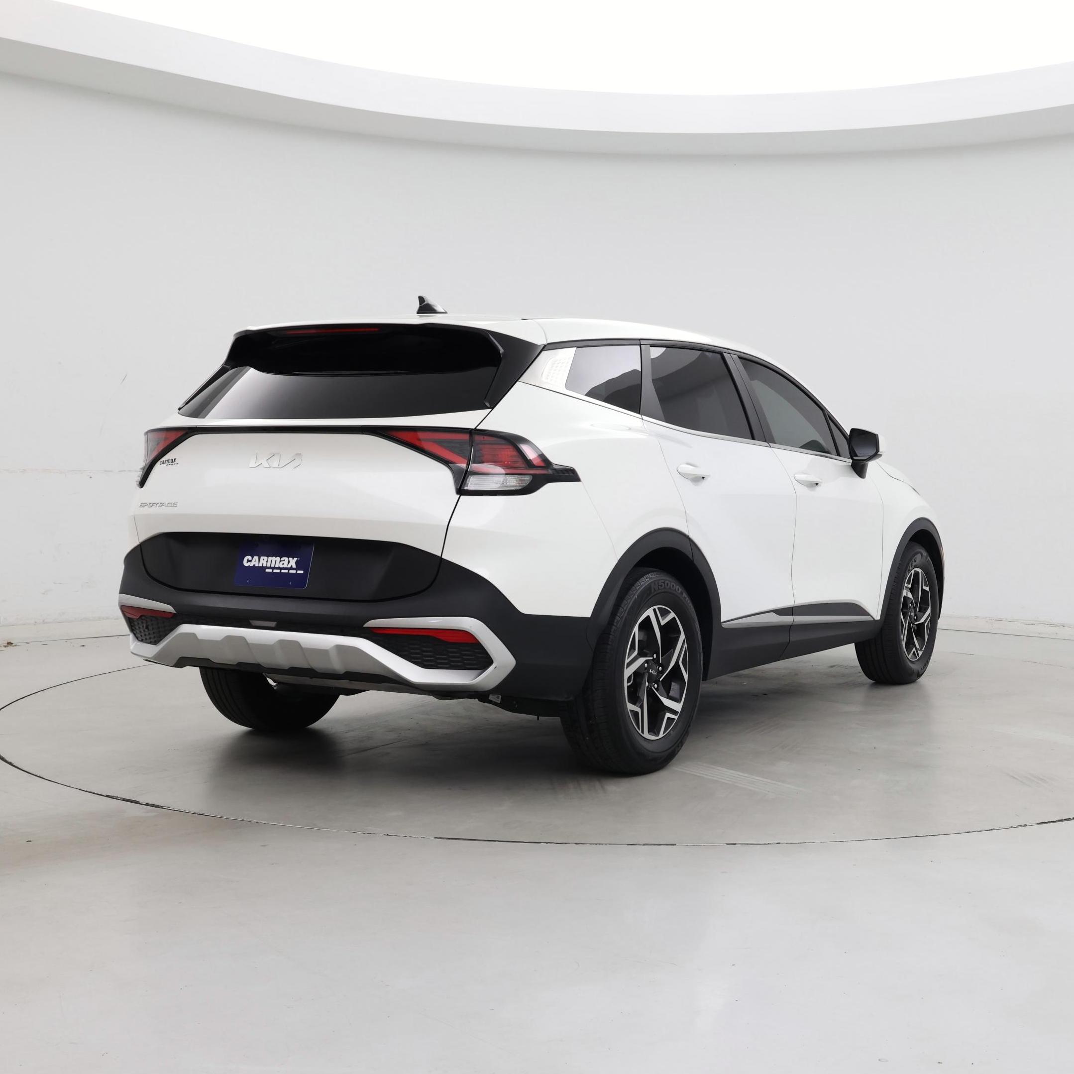 Thumbnail: 2023 Kia Sportage - 8