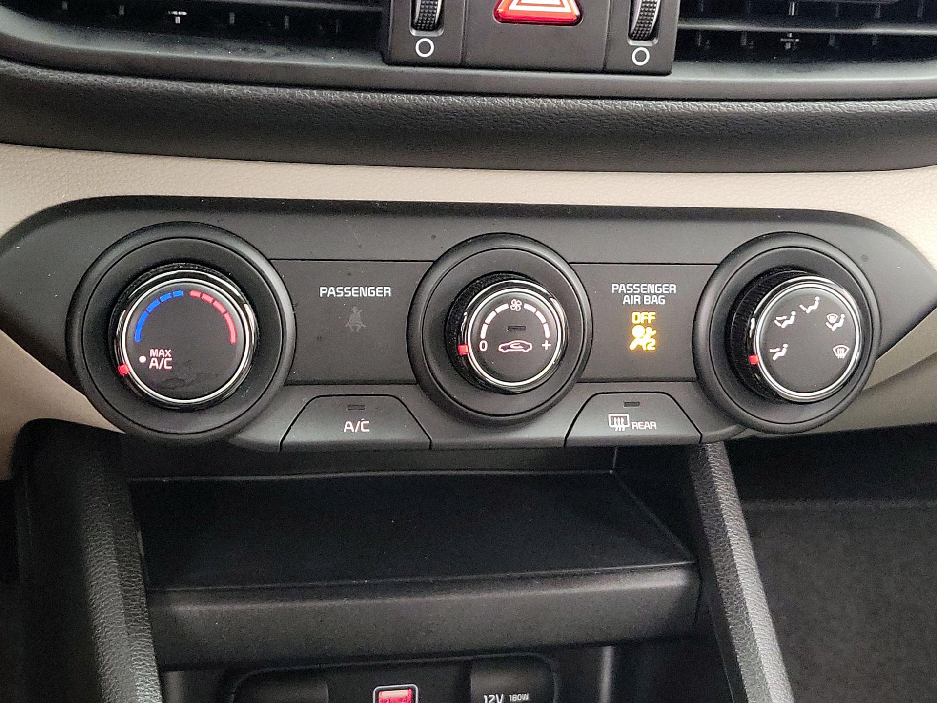 Thumbnail: 2023 Kia Forte - 16