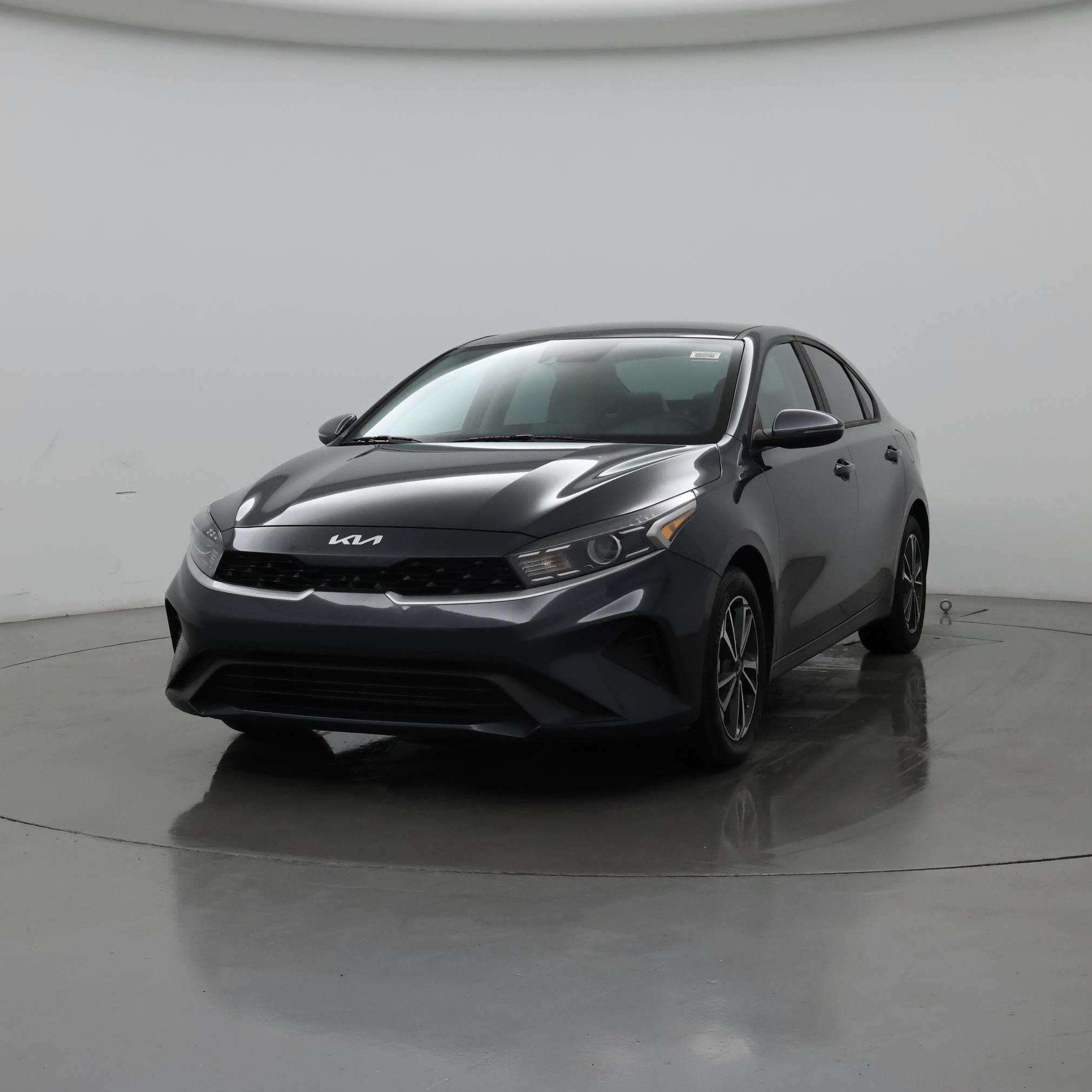 Thumbnail: 2023 Kia Forte - 4