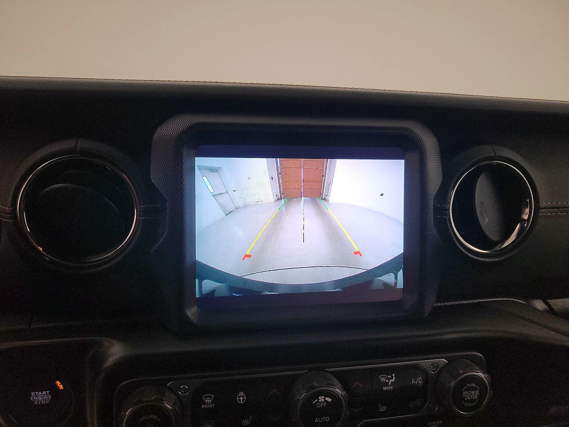 Thumbnail: 2022 Jeep Wrangler - 15