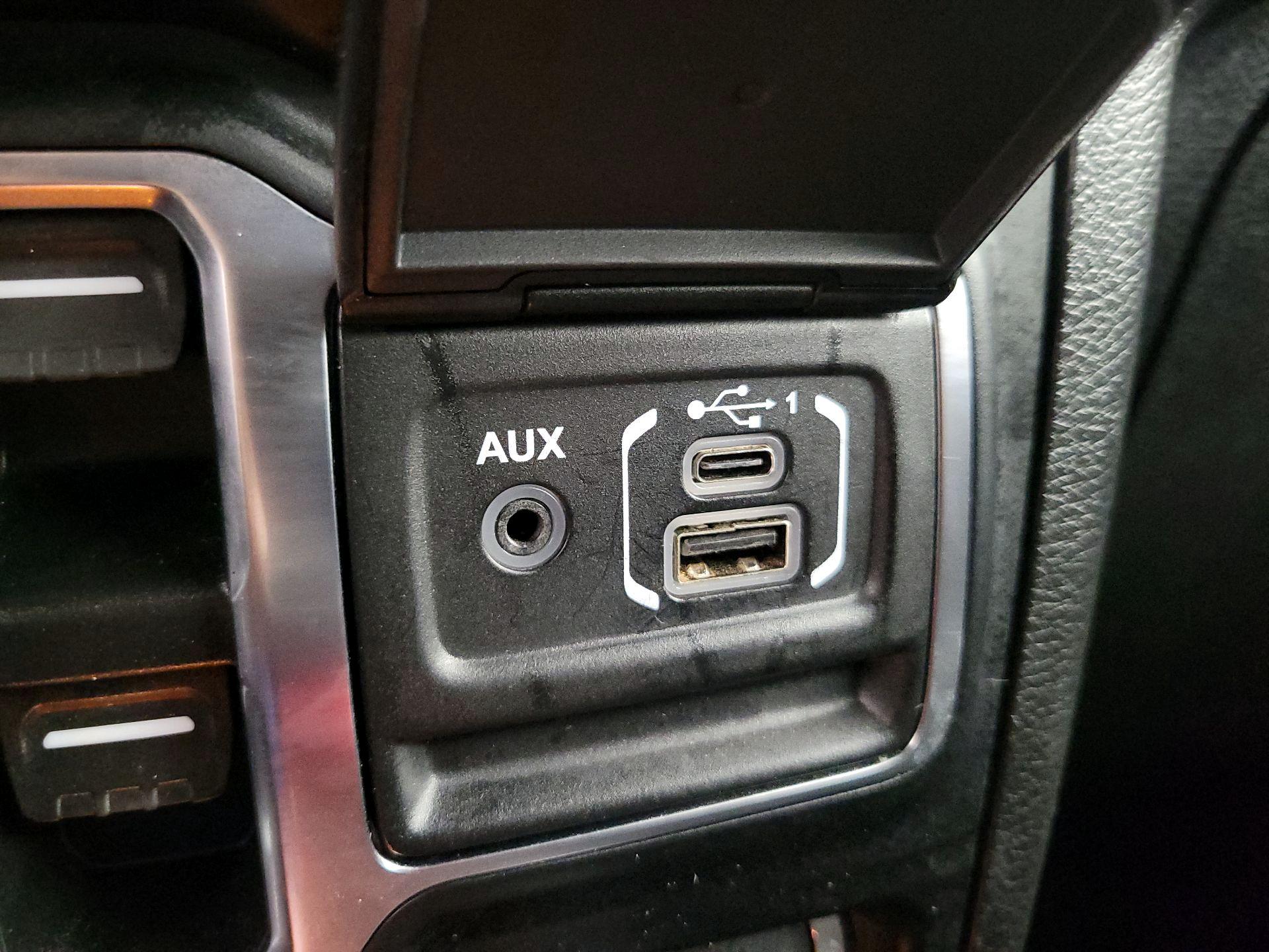 Thumbnail: 2022 Jeep Wrangler - 19