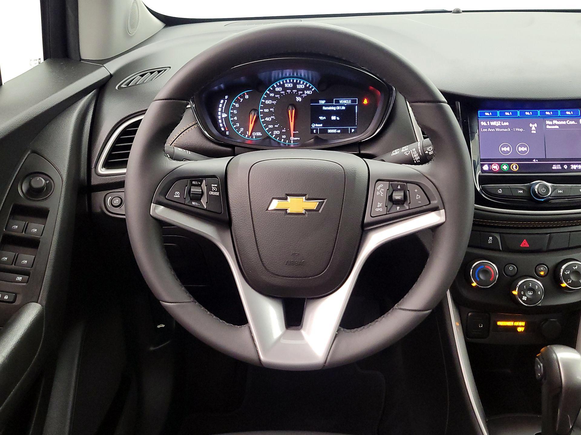 Thumbnail: 2021 Chevrolet Trax - 10