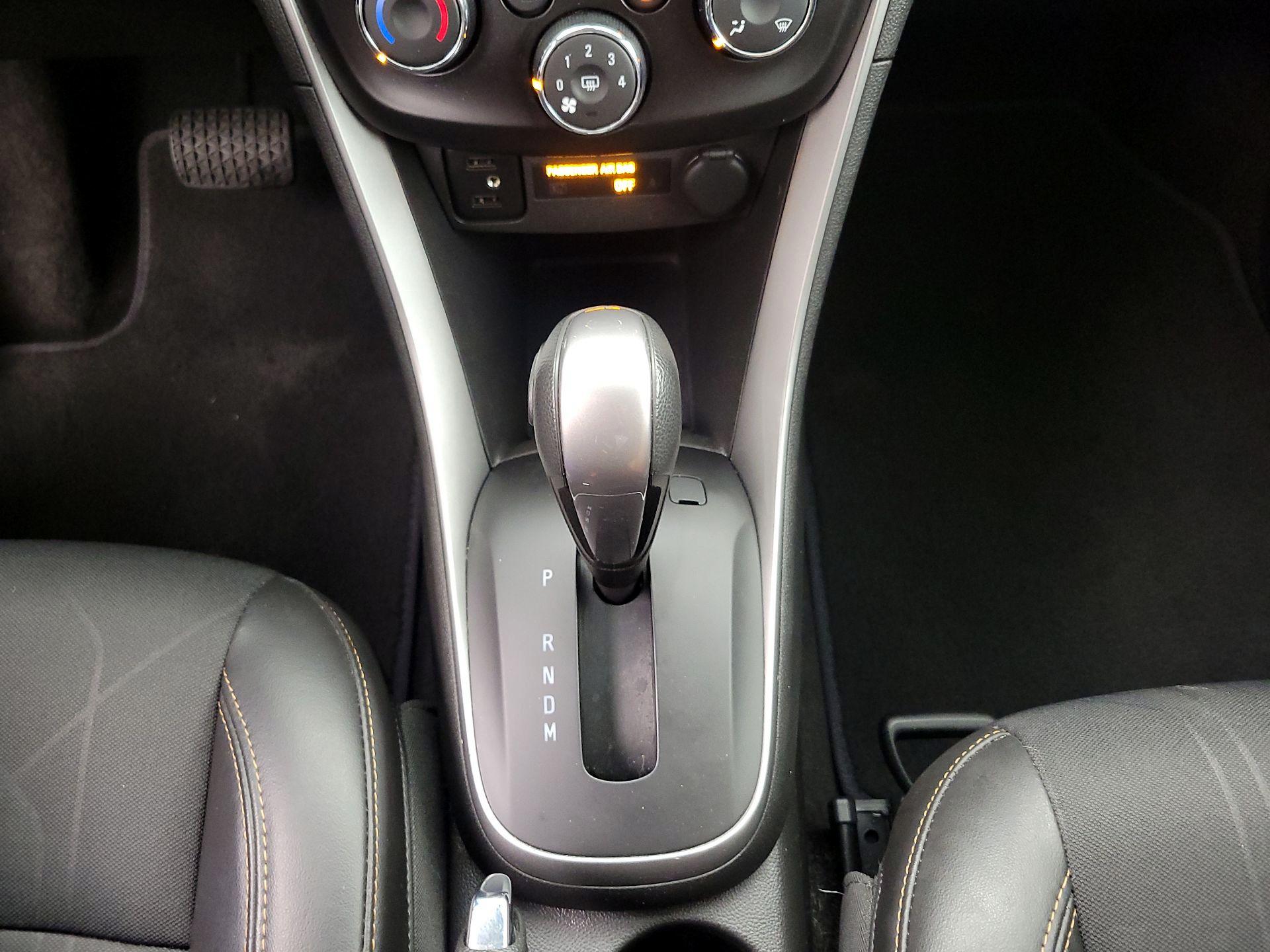 Thumbnail: 2021 Chevrolet Trax - 17