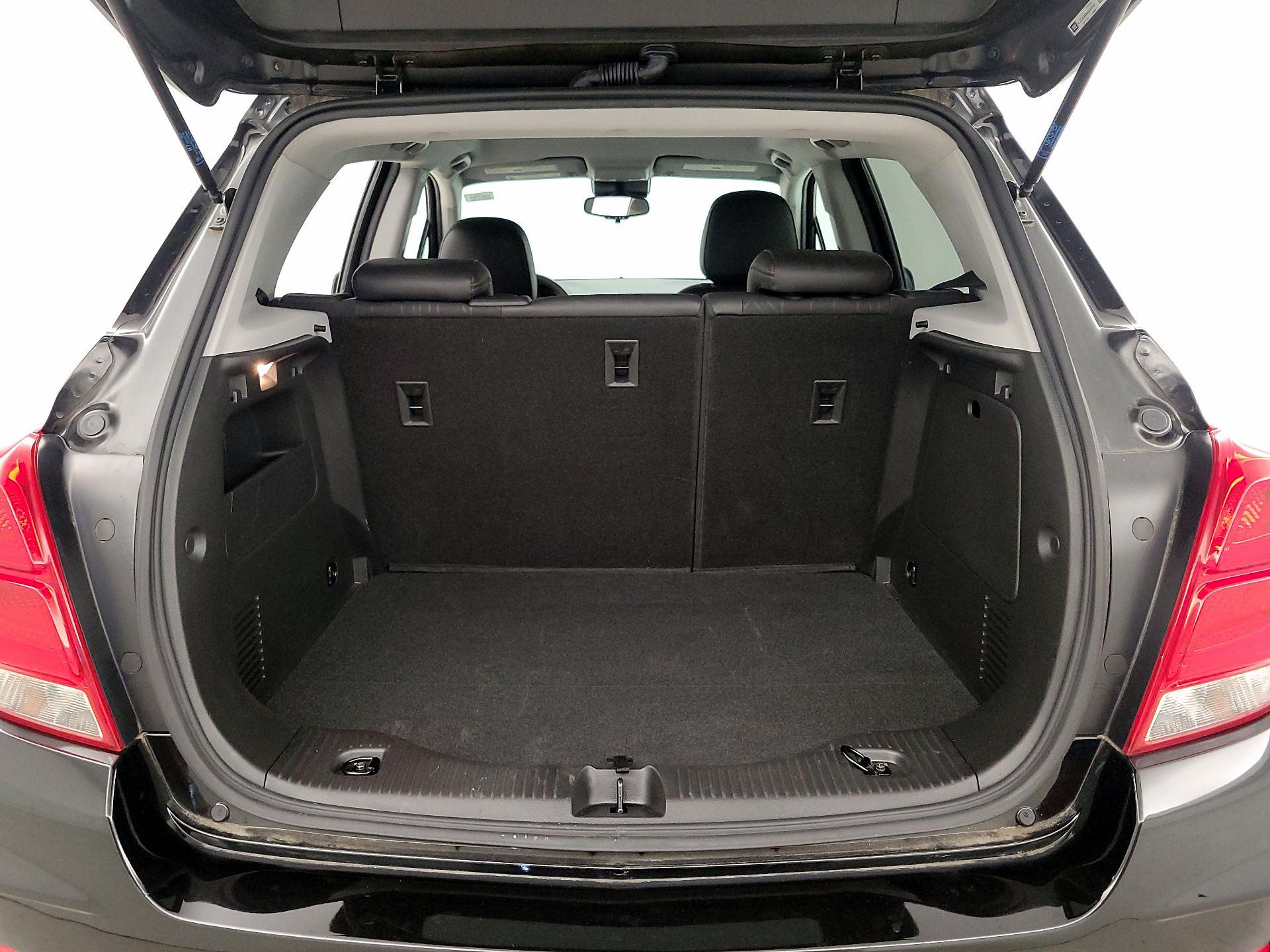 Thumbnail: 2021 Chevrolet Trax - 20