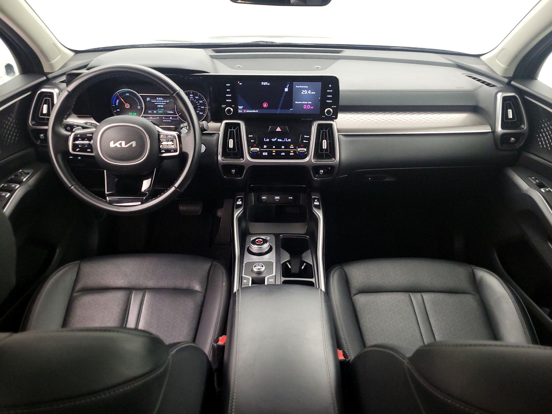 Thumbnail: 2022 Kia Sorento - 9