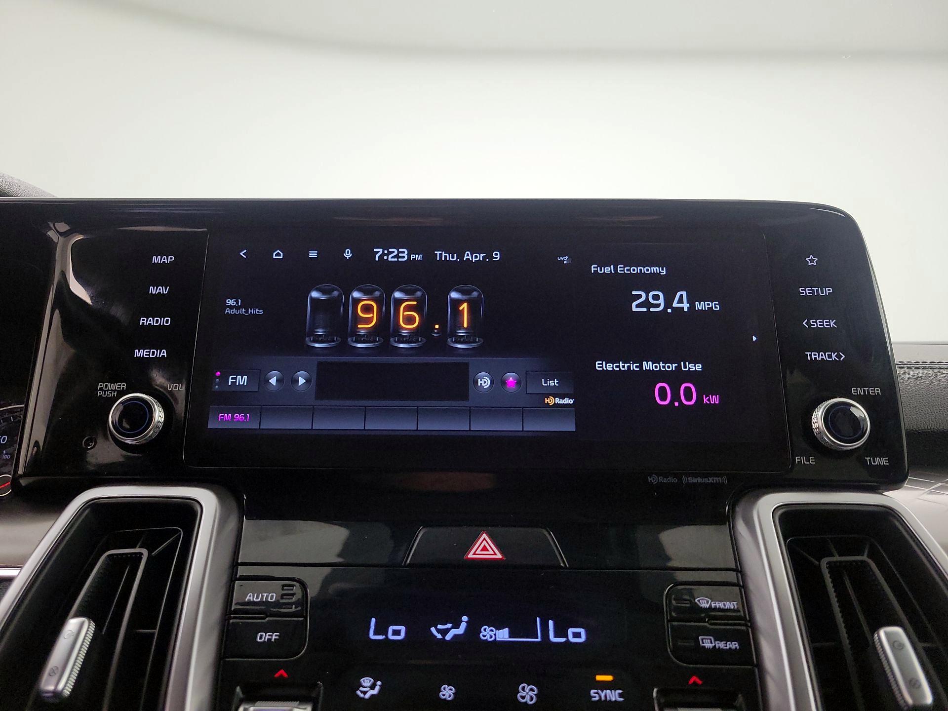 Thumbnail: 2022 Kia Sorento - 16