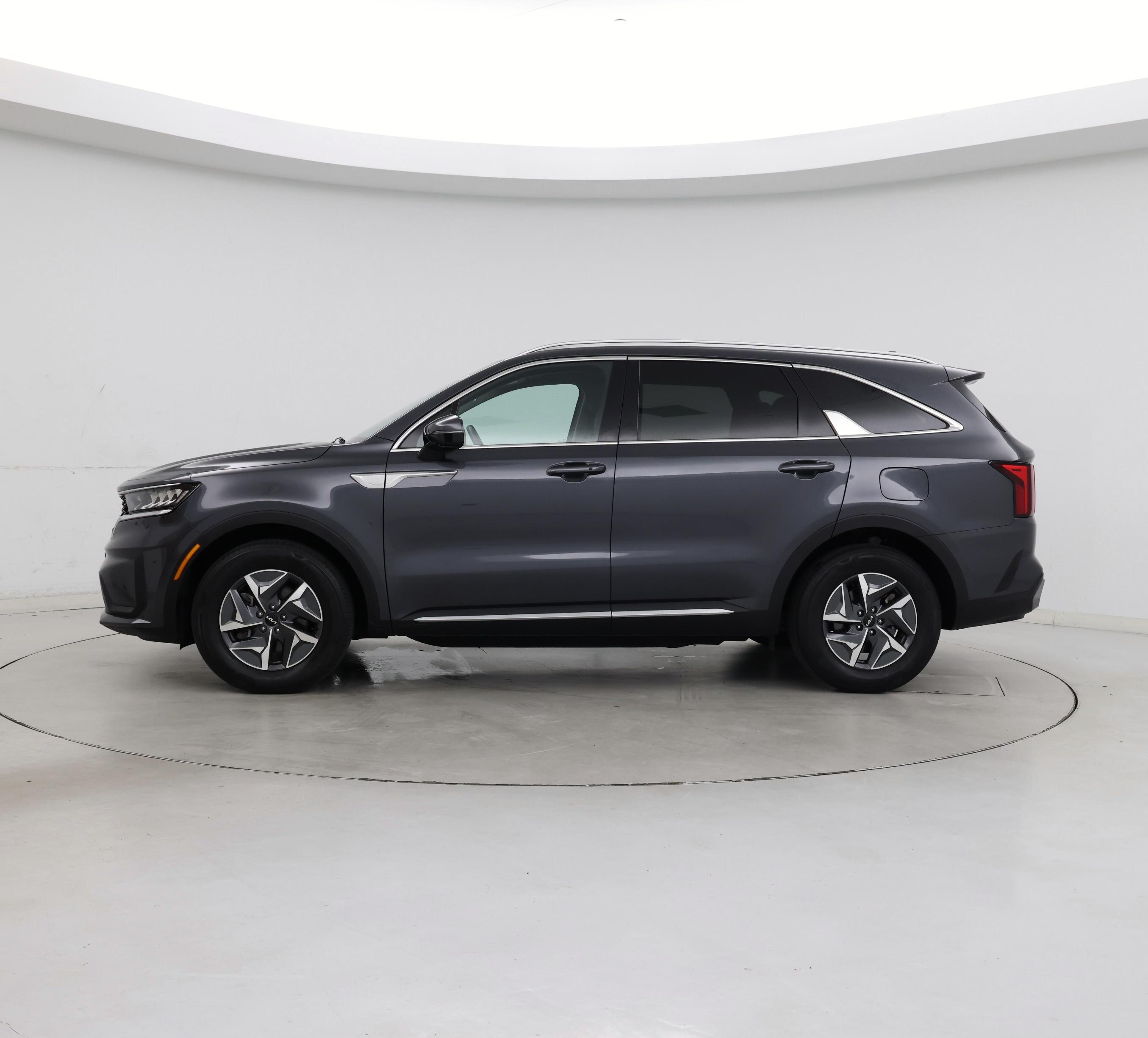 Thumbnail: 2022 Kia Sorento - 3