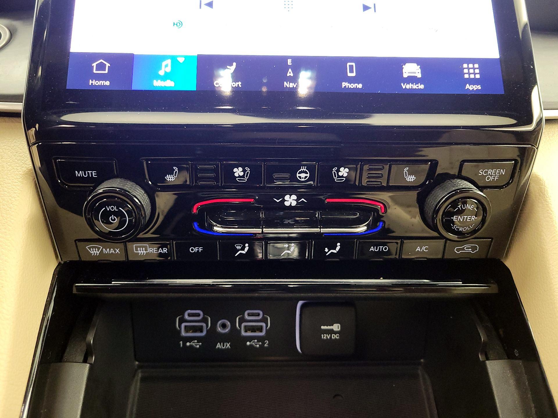 Thumbnail: 2023 Jeep Grand Cherokee - 17