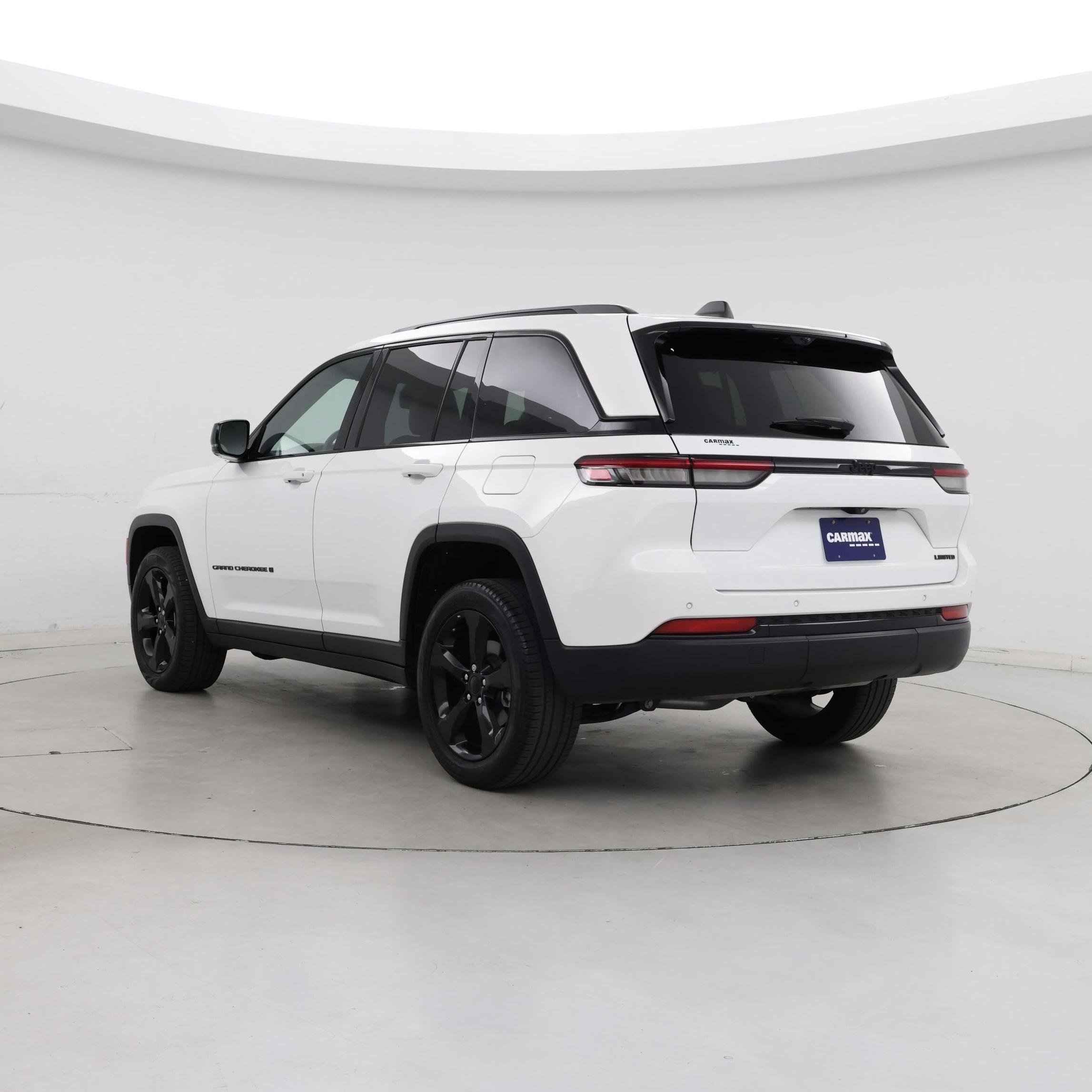 Thumbnail: 2023 Jeep Grand Cherokee - 2
